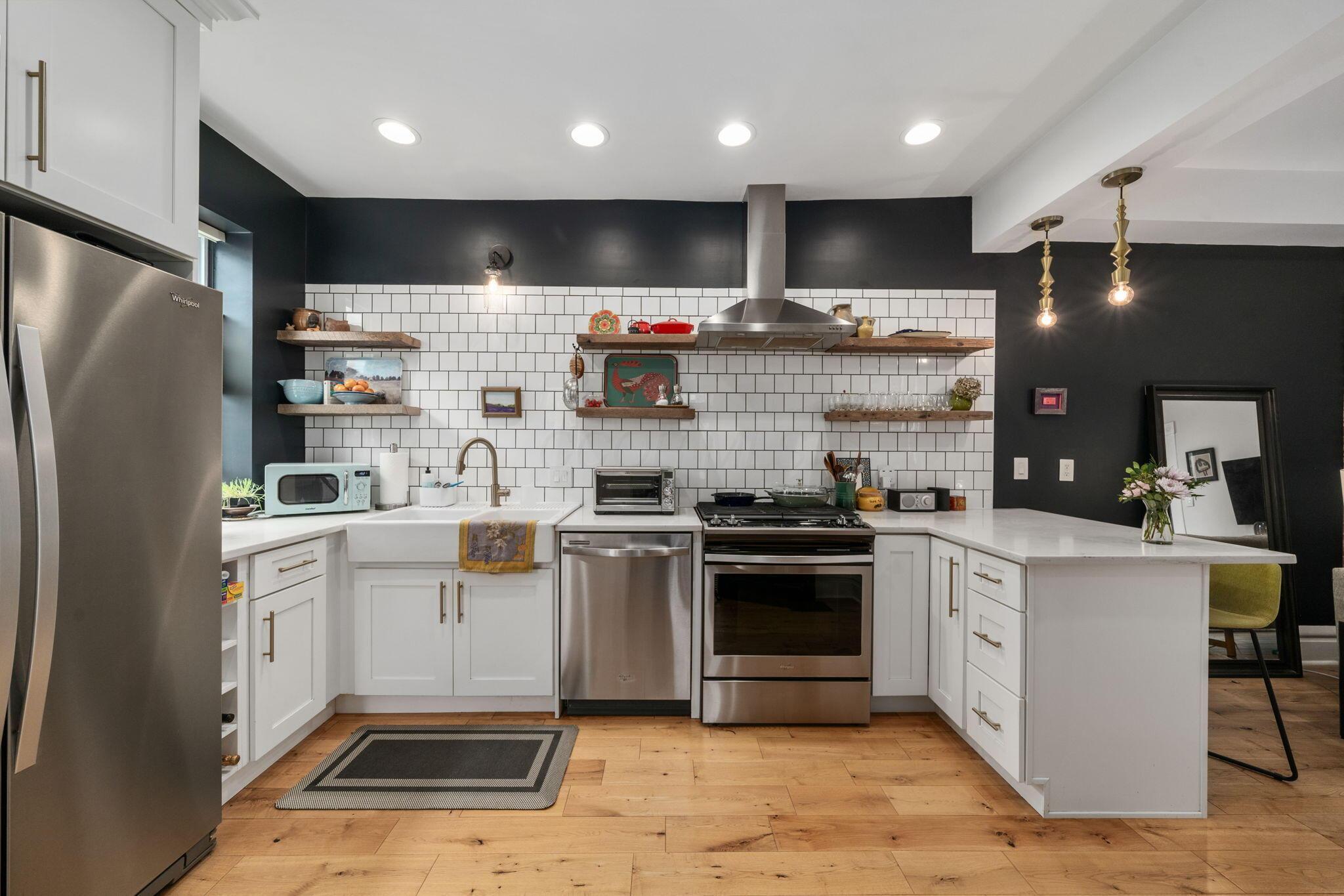 363 E Kossuth Street