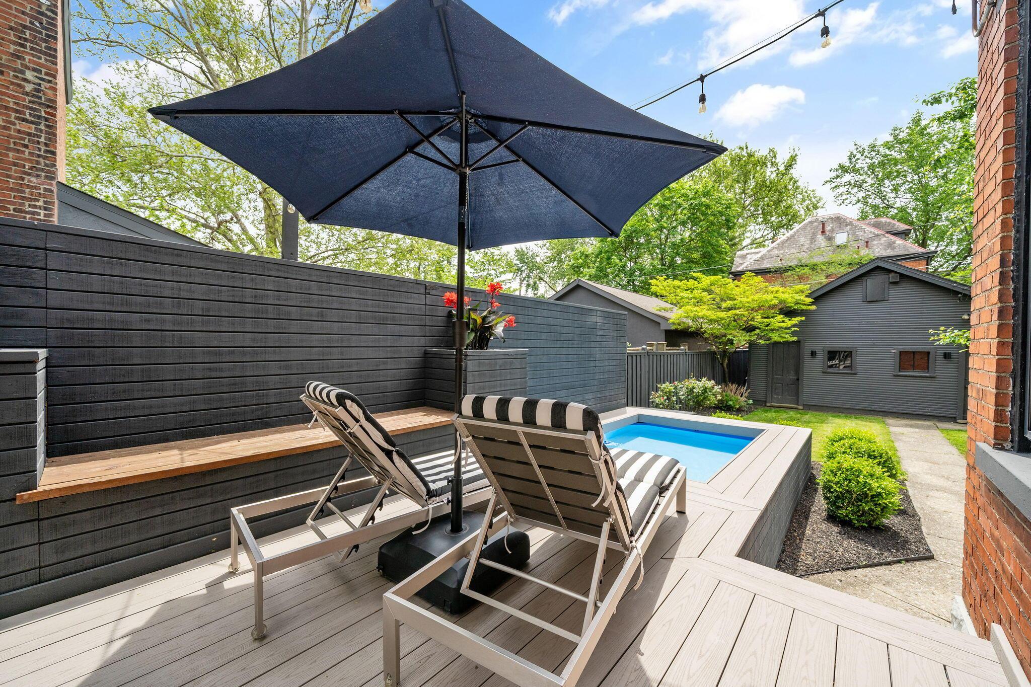 363 E Kossuth Street