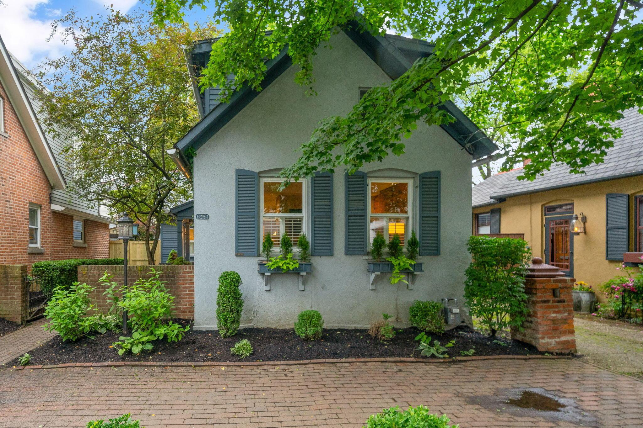 843 City Park Avenue