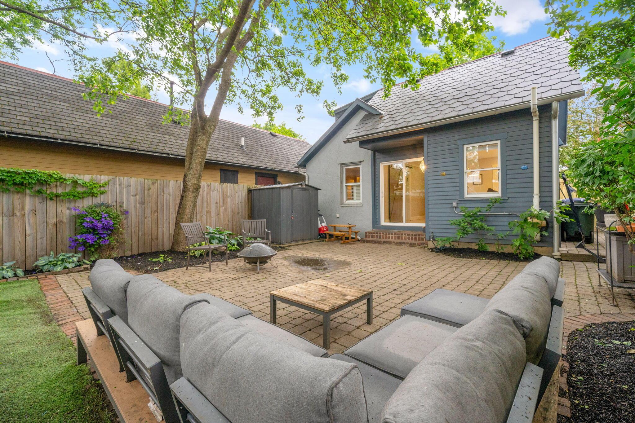 843 City Park Avenue