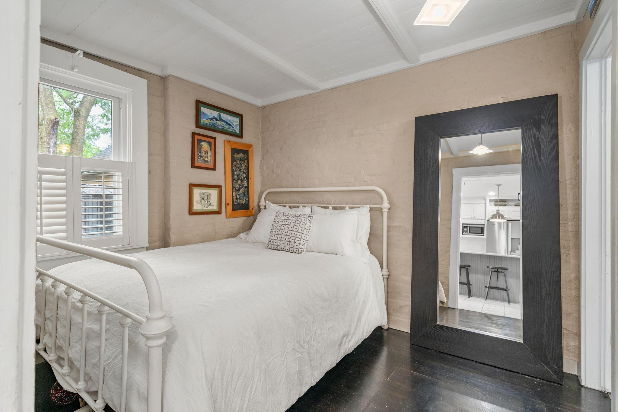 843 City Park Avenue