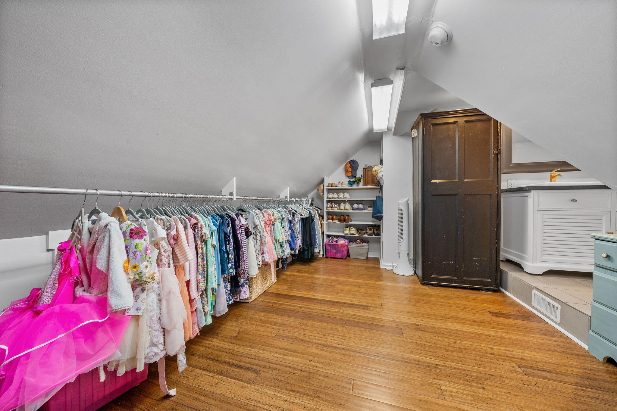 843 City Park Avenue