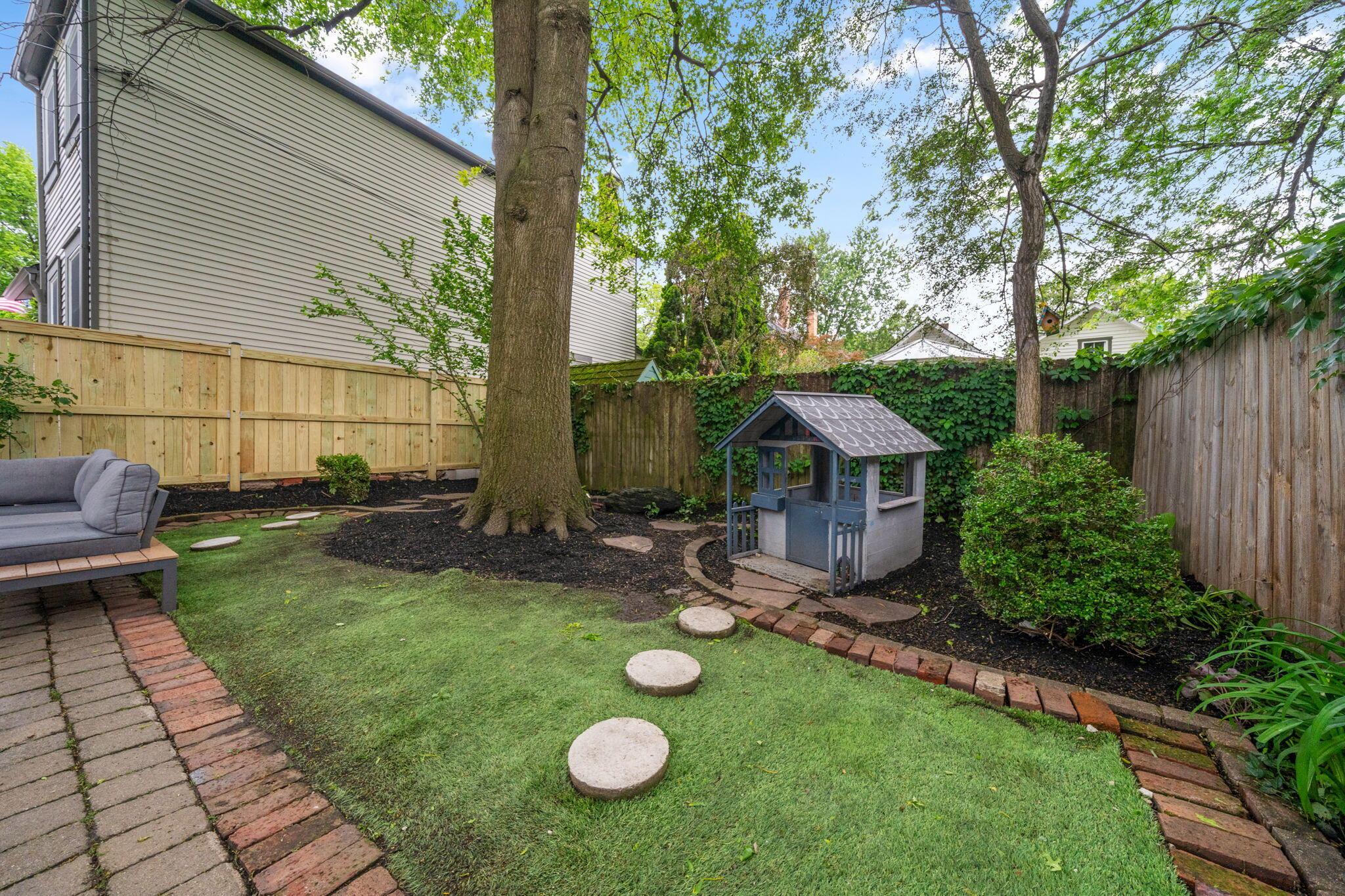 843 City Park Avenue