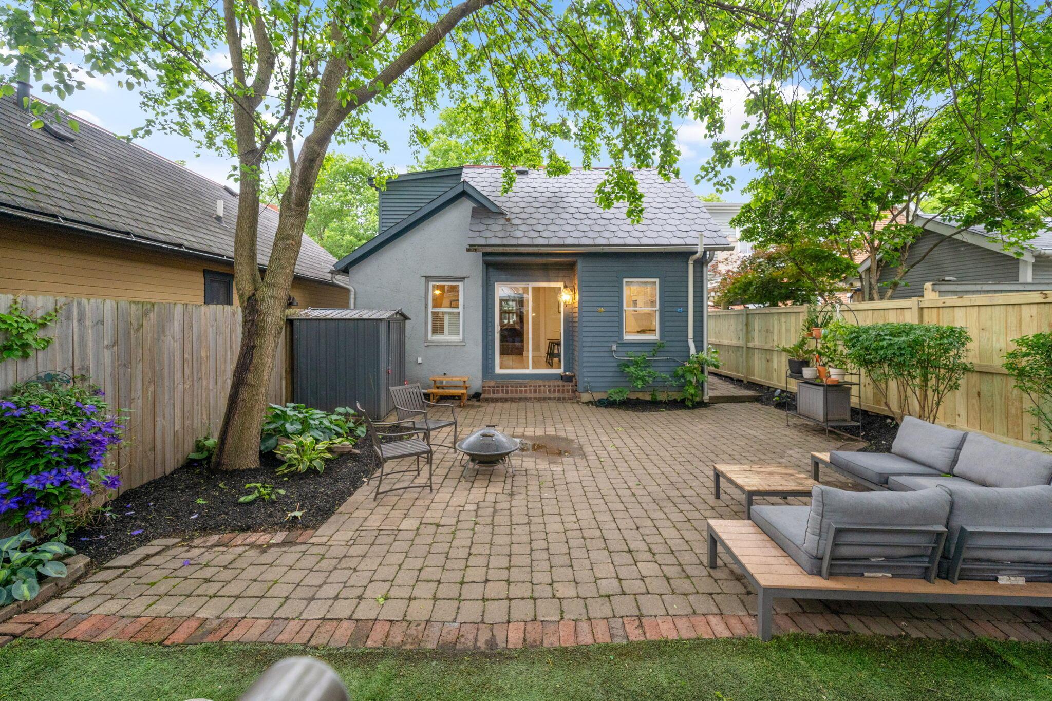 843 City Park Avenue