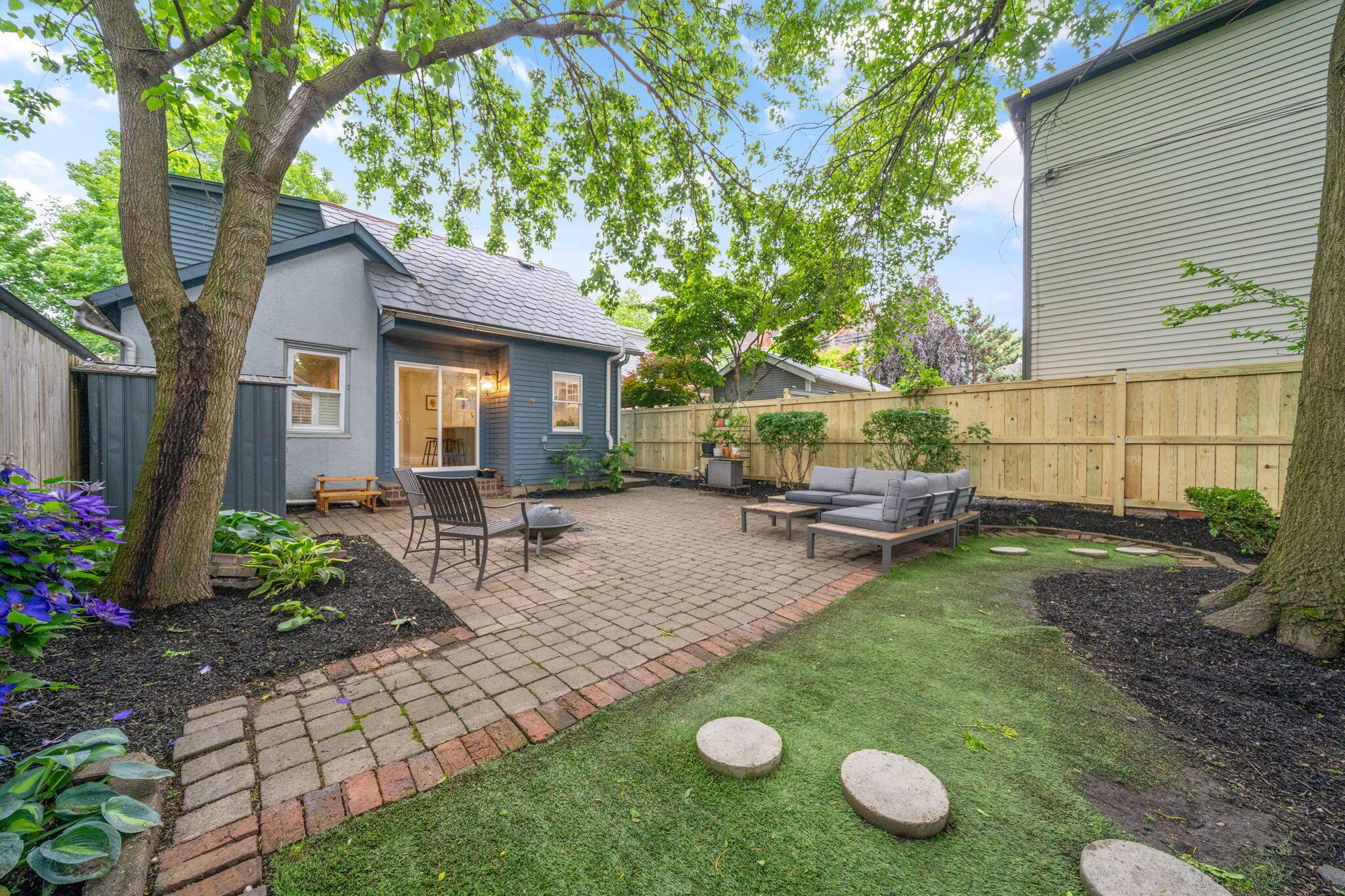 843 City Park Avenue