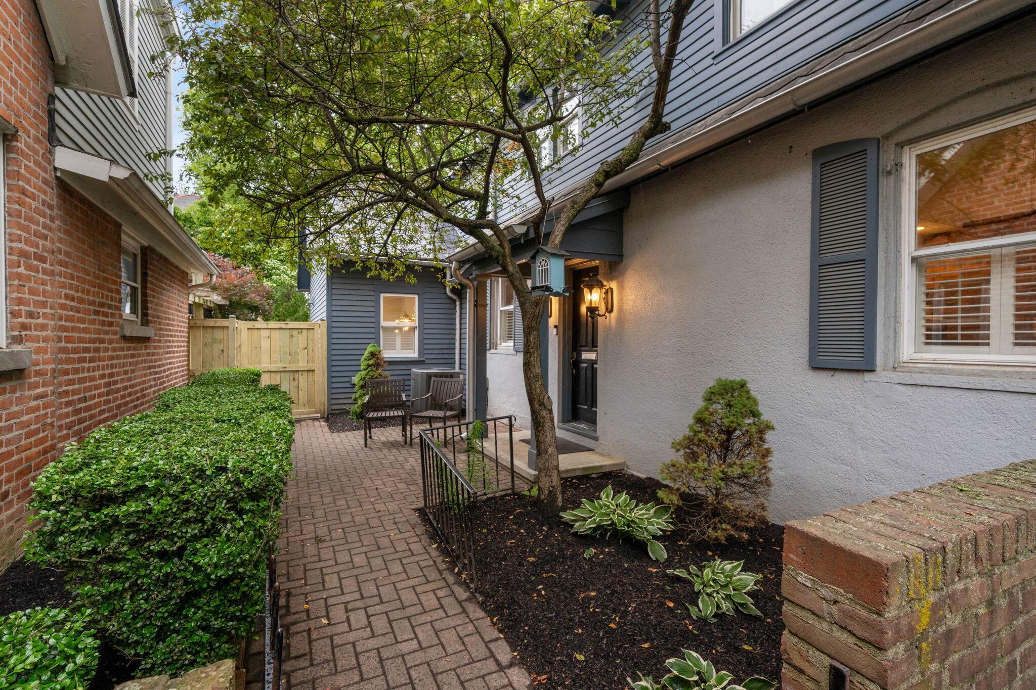 843 City Park Avenue