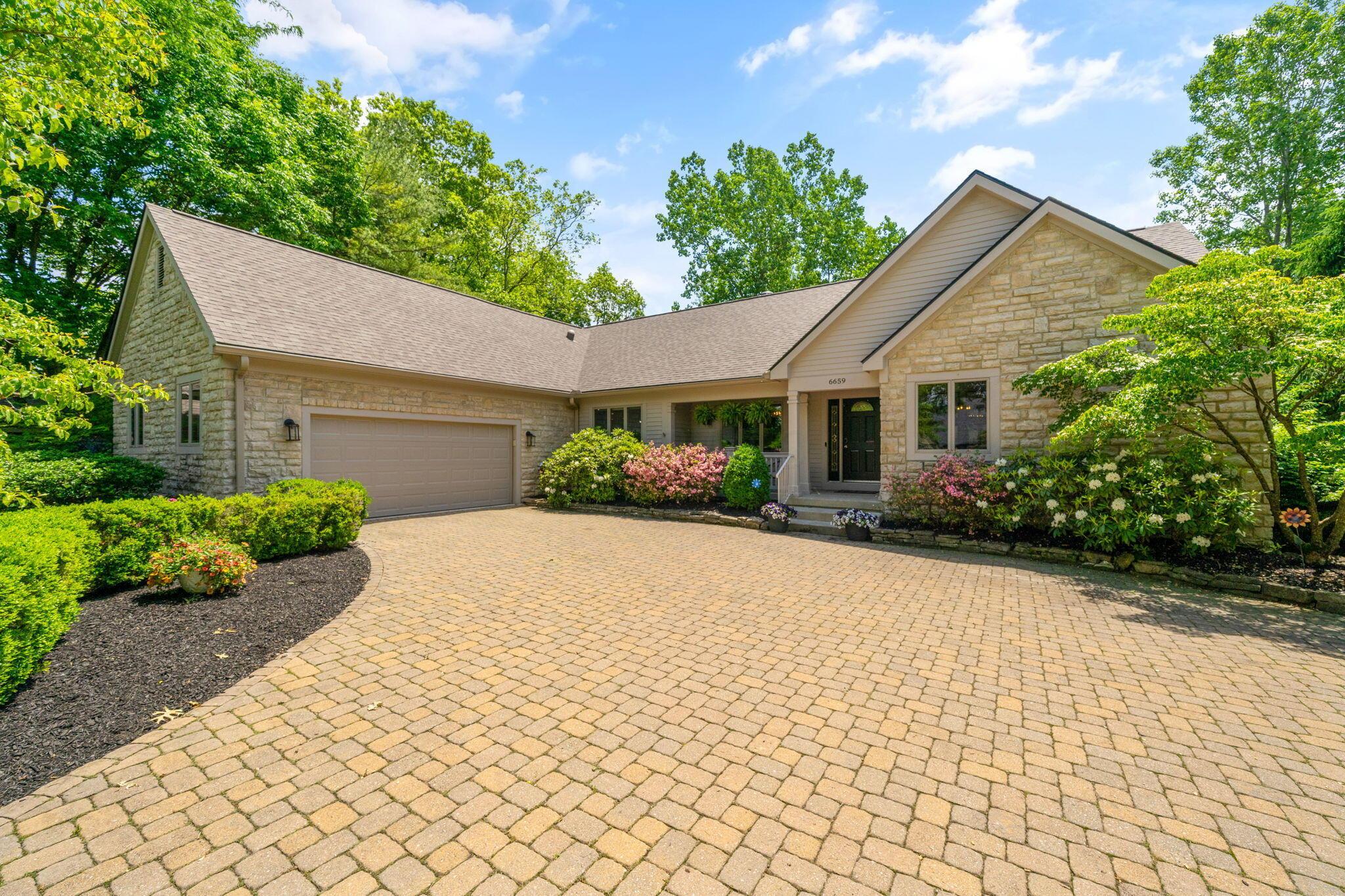 6659 Lakeside Circle E