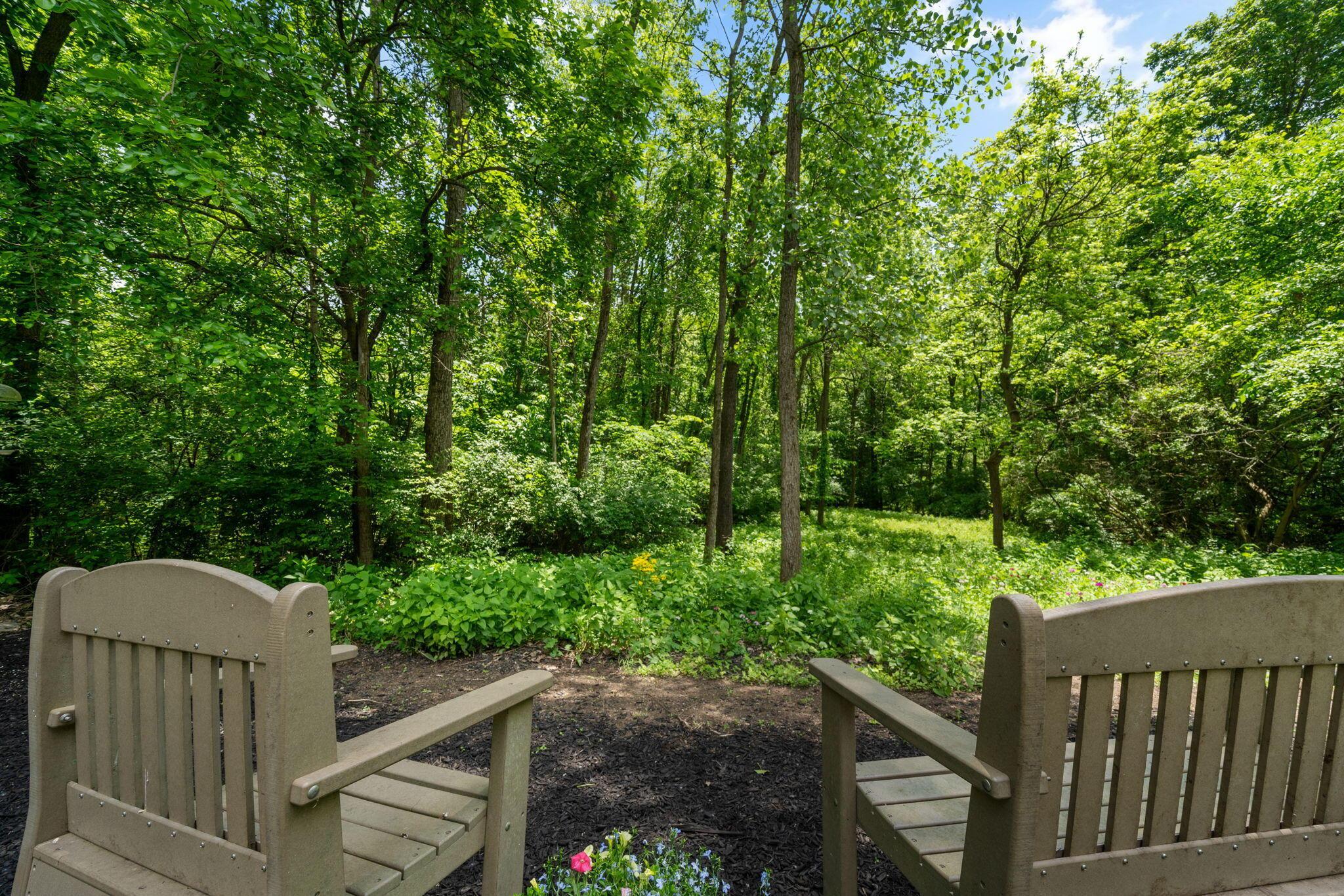 6659 Lakeside Circle E