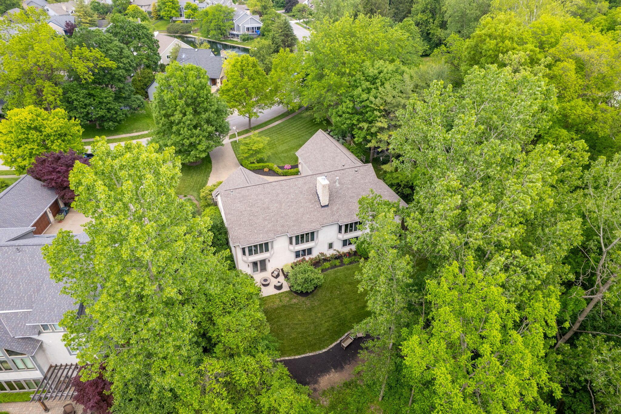 6659 Lakeside Circle E