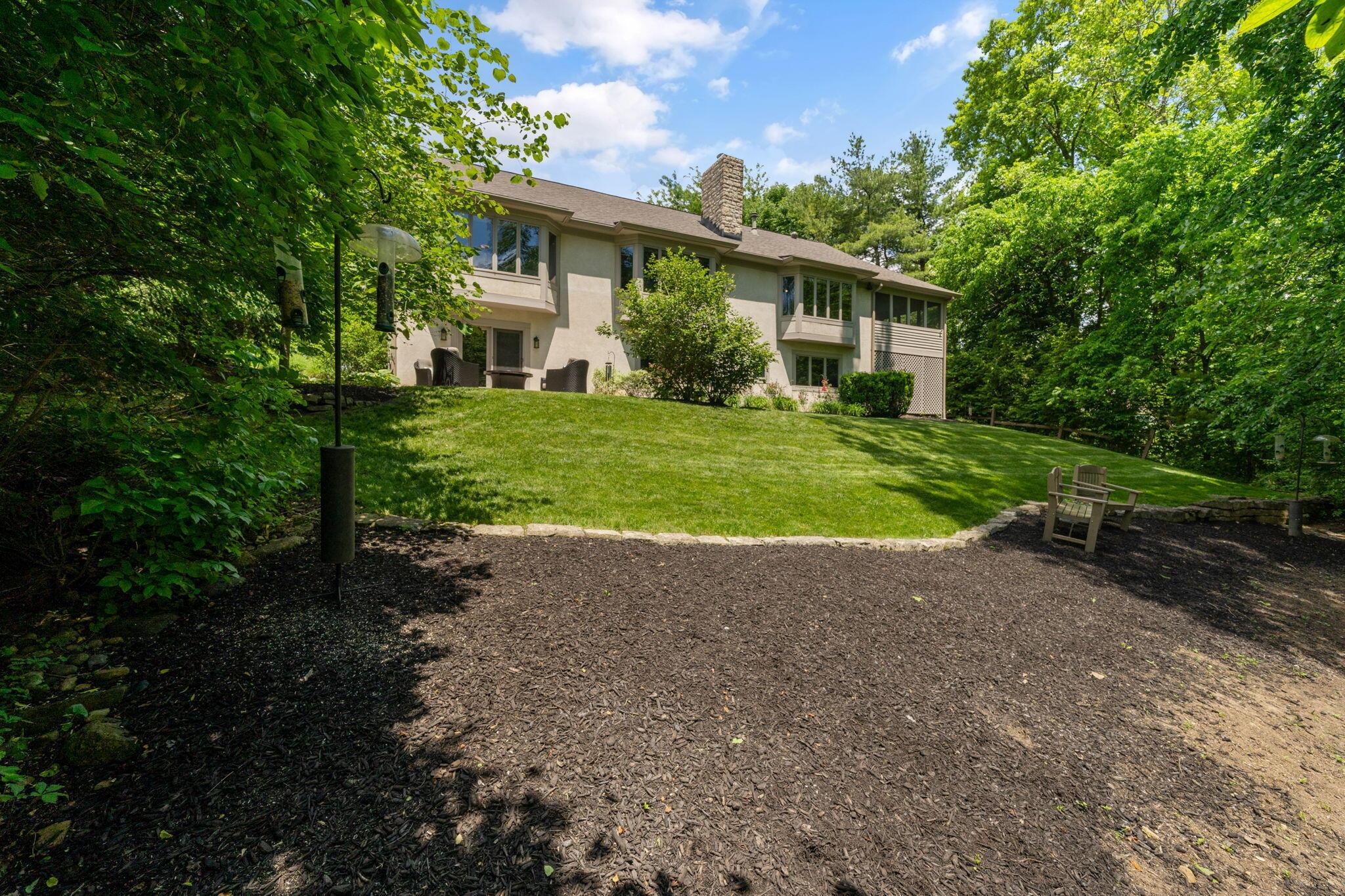 6659 Lakeside Circle E