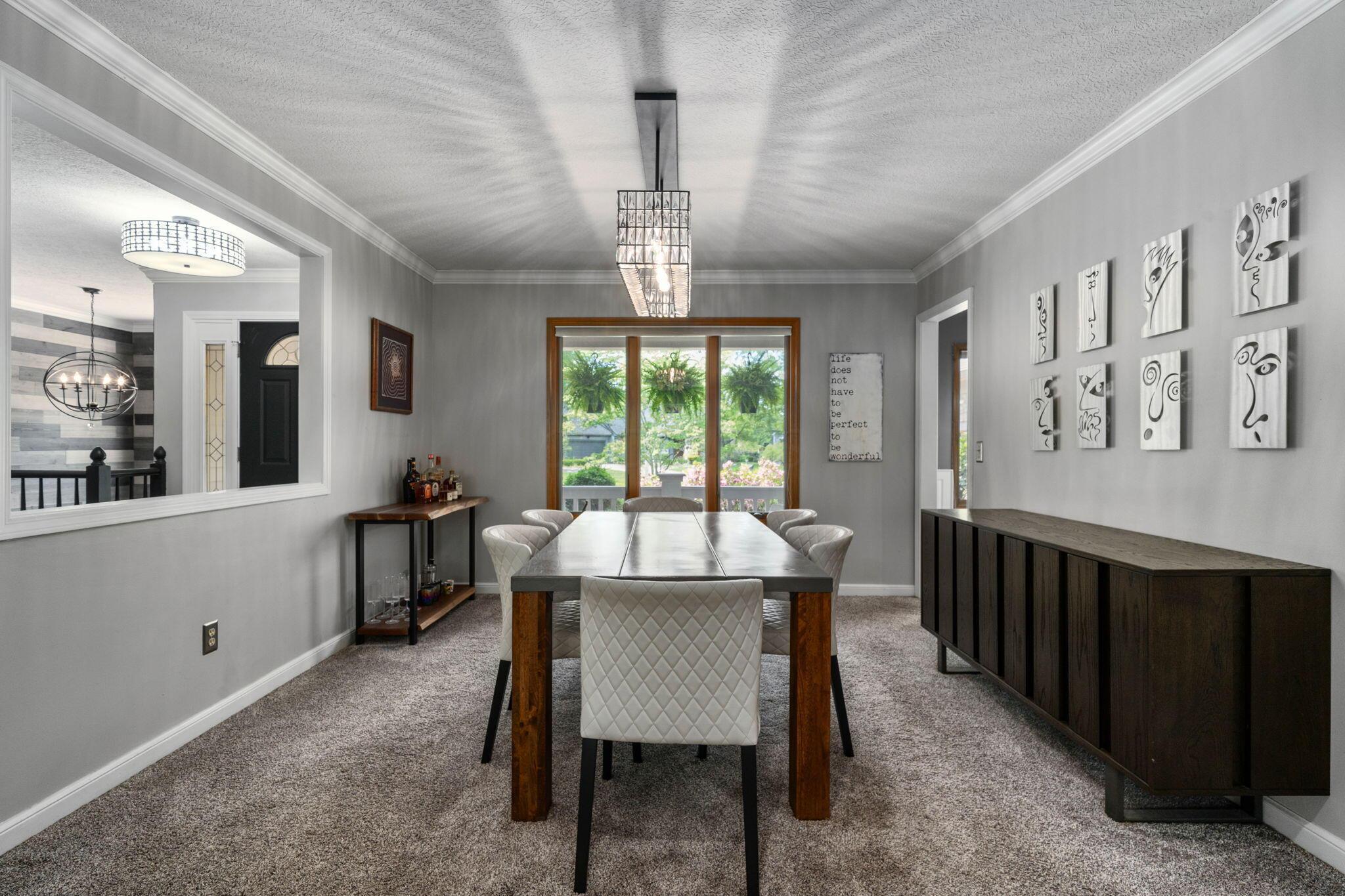 6659 Lakeside Circle E