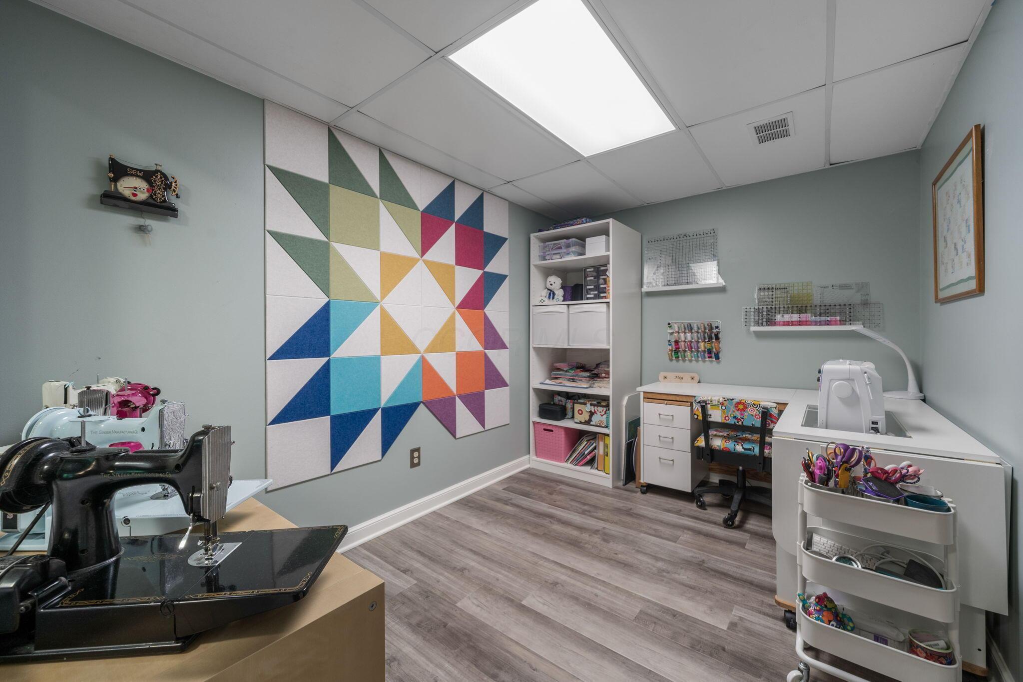 6659 Lakeside Circle E