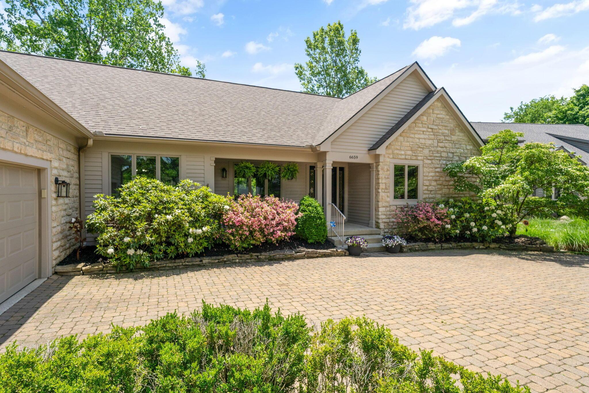 6659 Lakeside Circle E