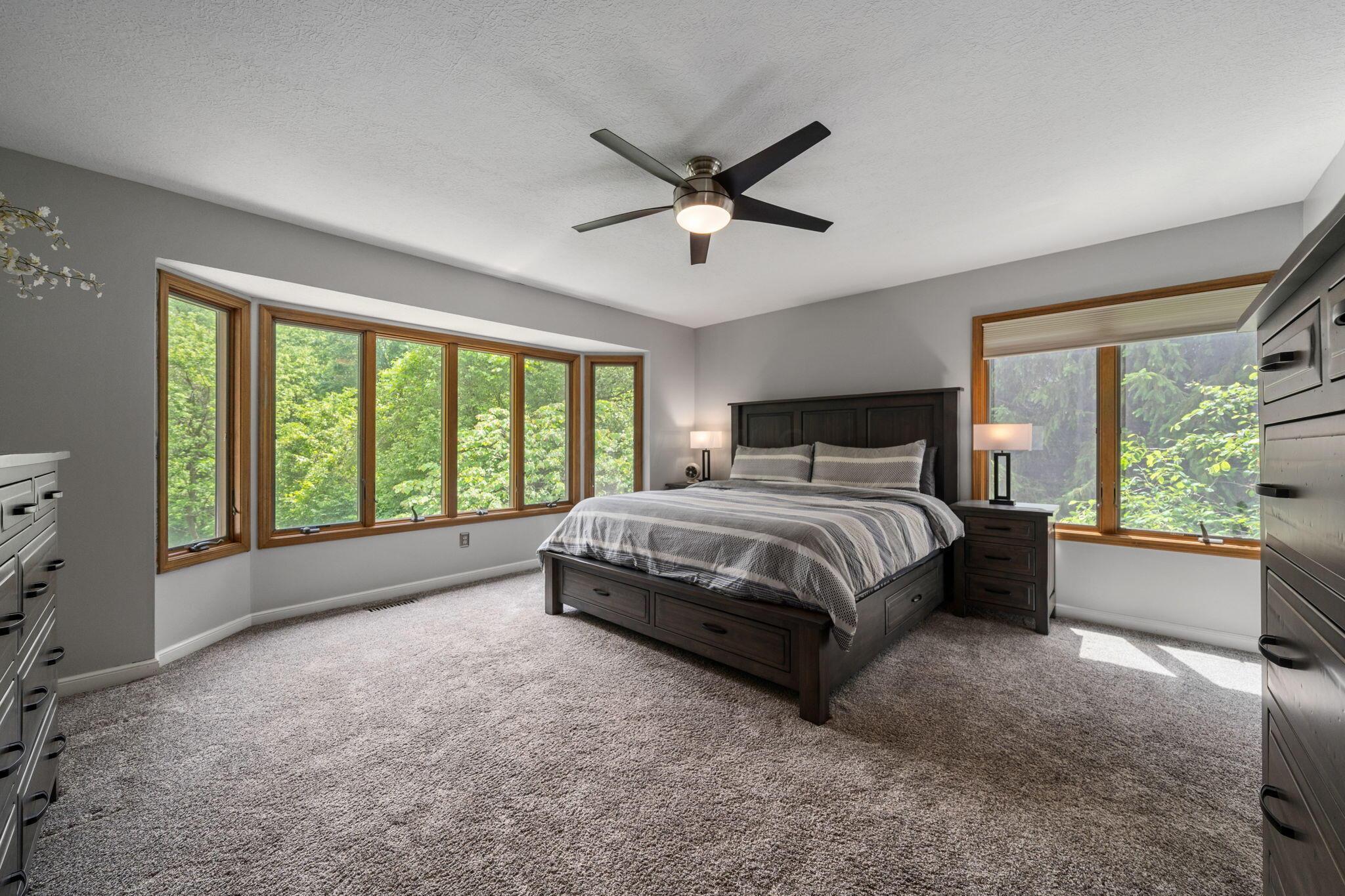 6659 Lakeside Circle E