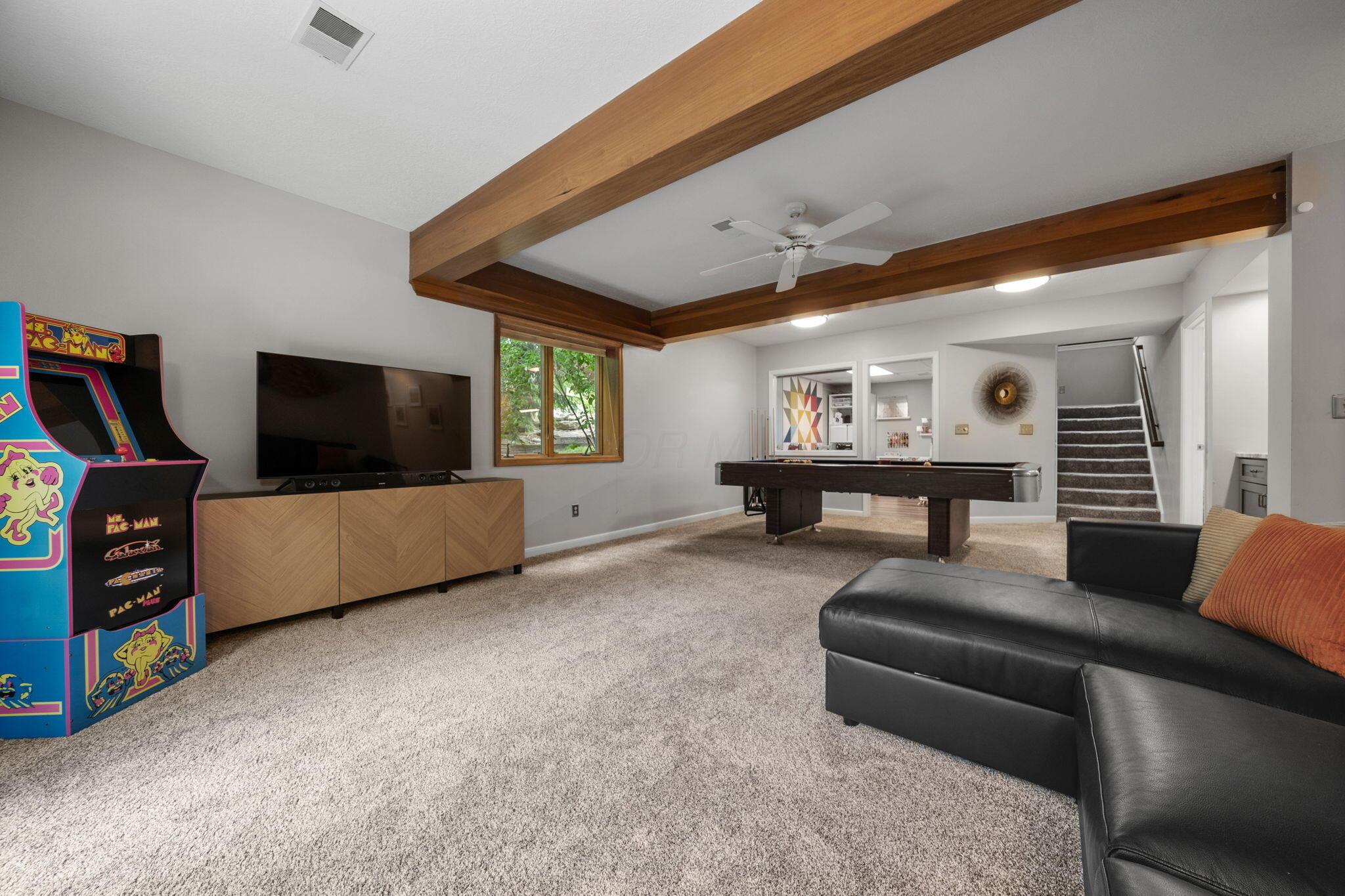 6659 Lakeside Circle E