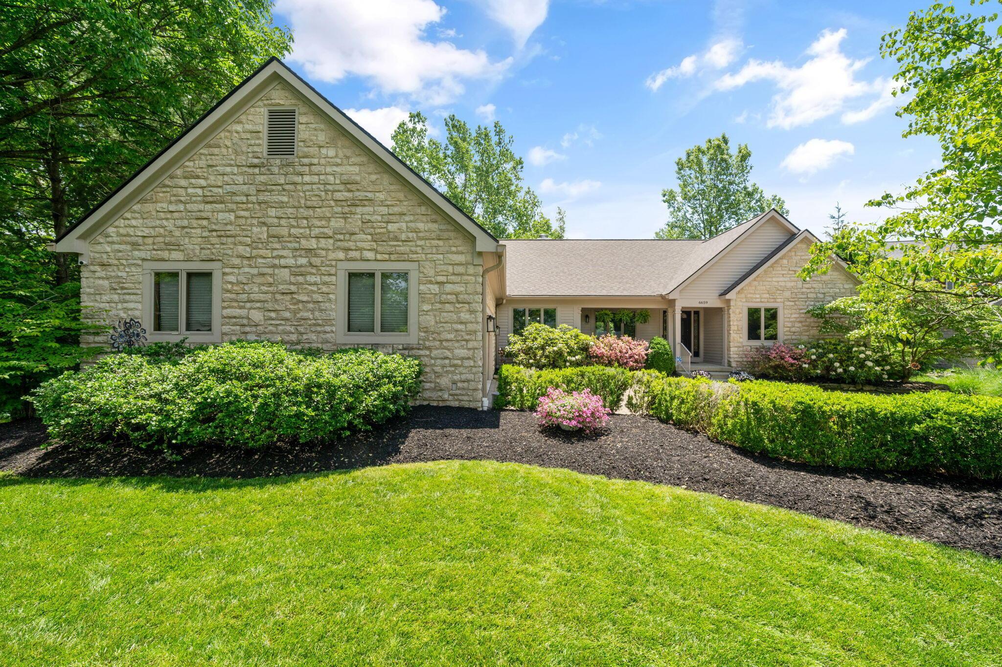 6659 Lakeside Circle E