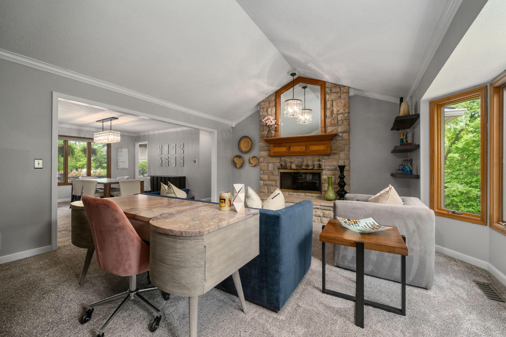 6659 Lakeside Circle E