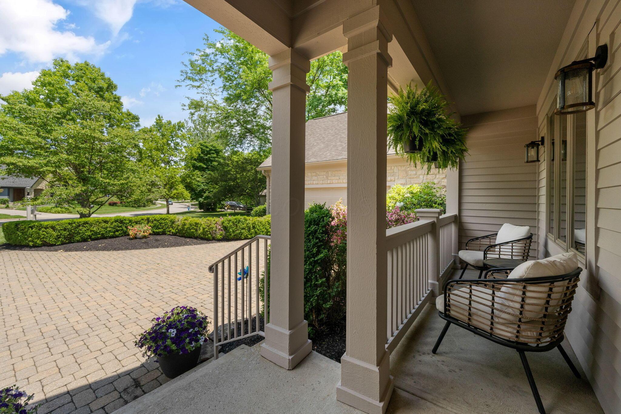 6659 Lakeside Circle E