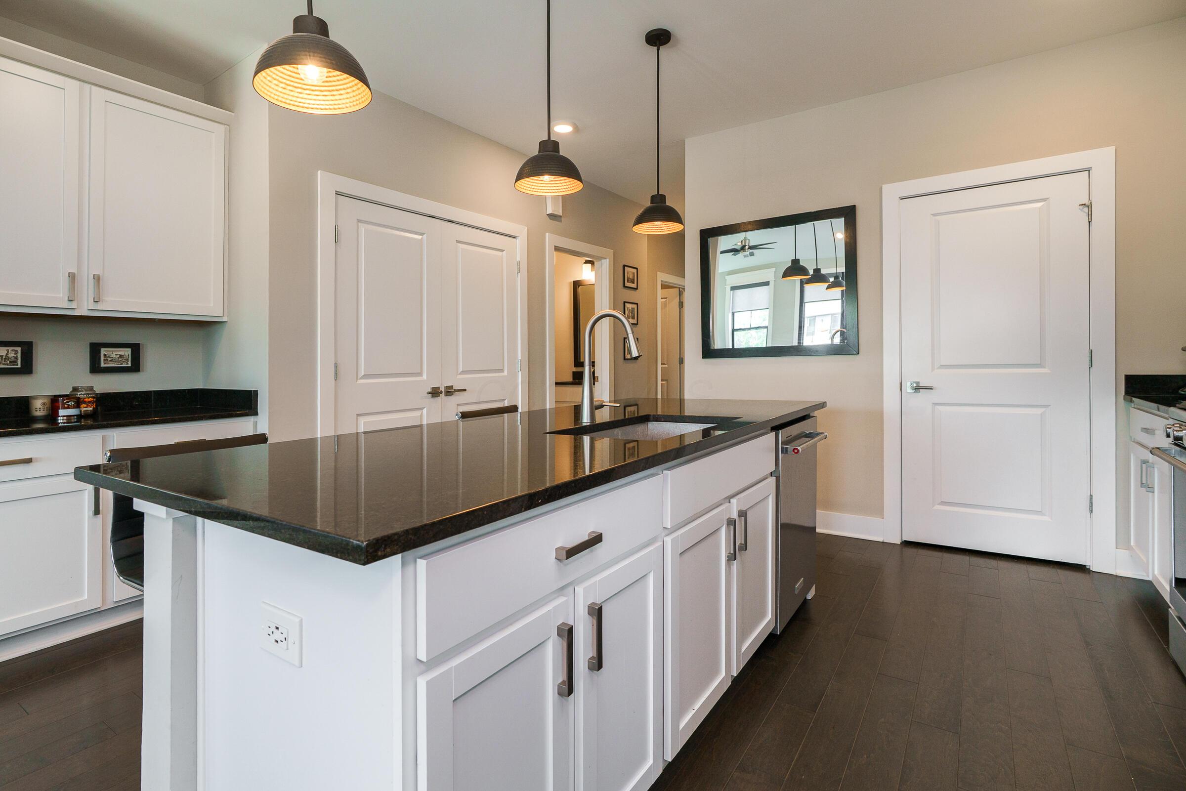 1308 Forsythe Avenue, B