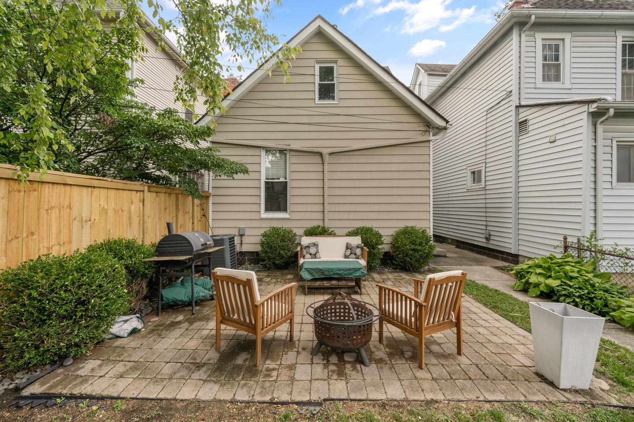 336 E Kossuth Street