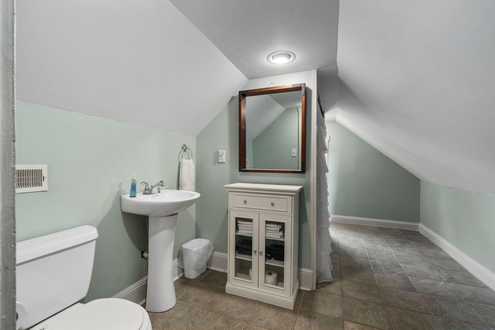 336 E Kossuth Street