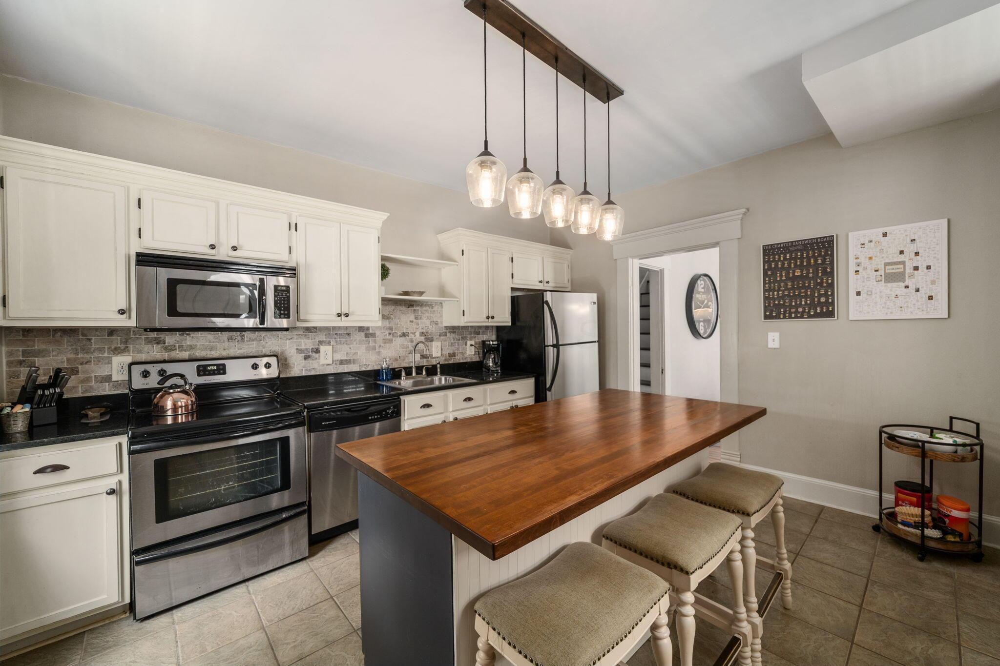 336 E Kossuth Street