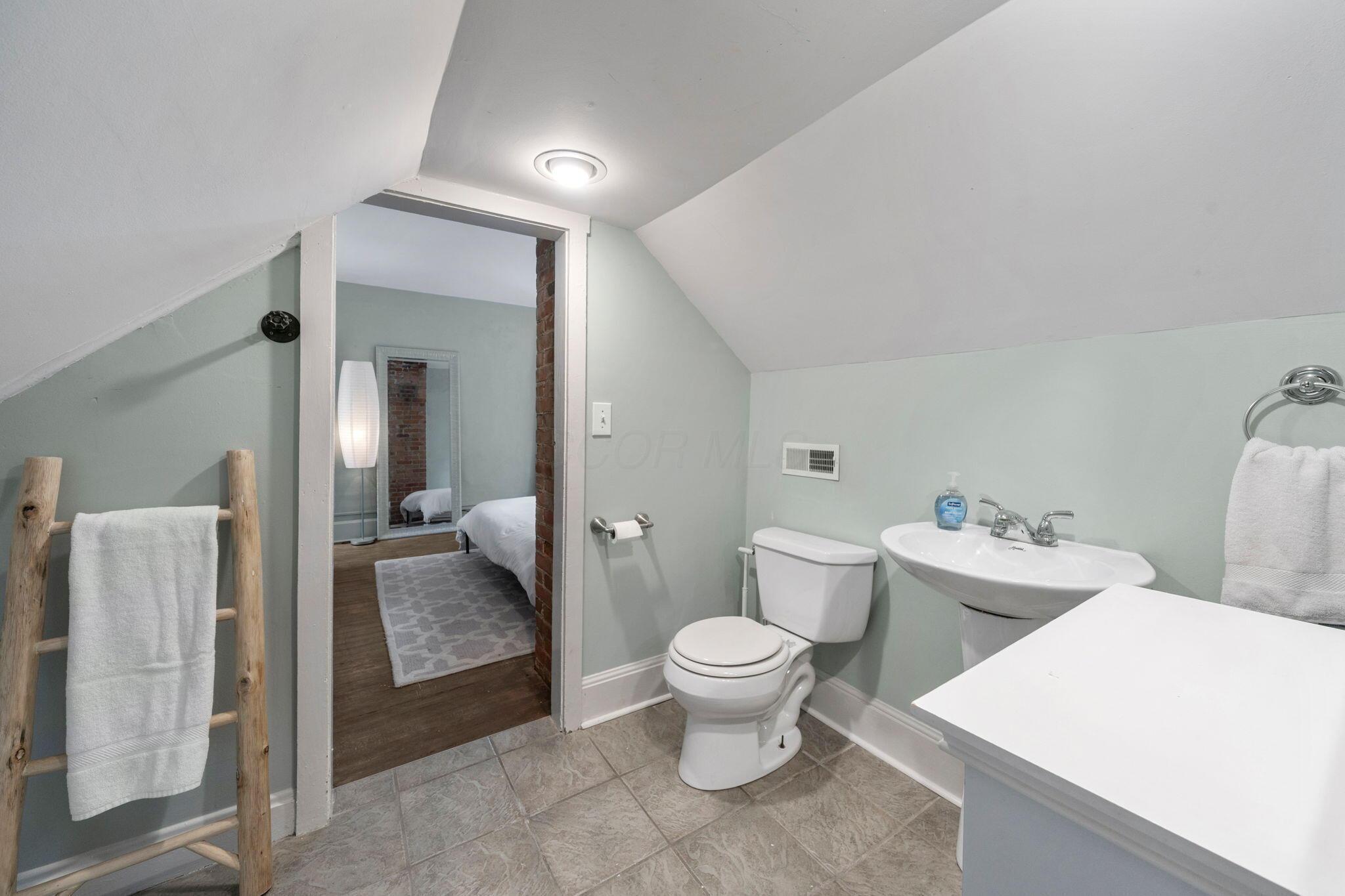 336 E Kossuth Street