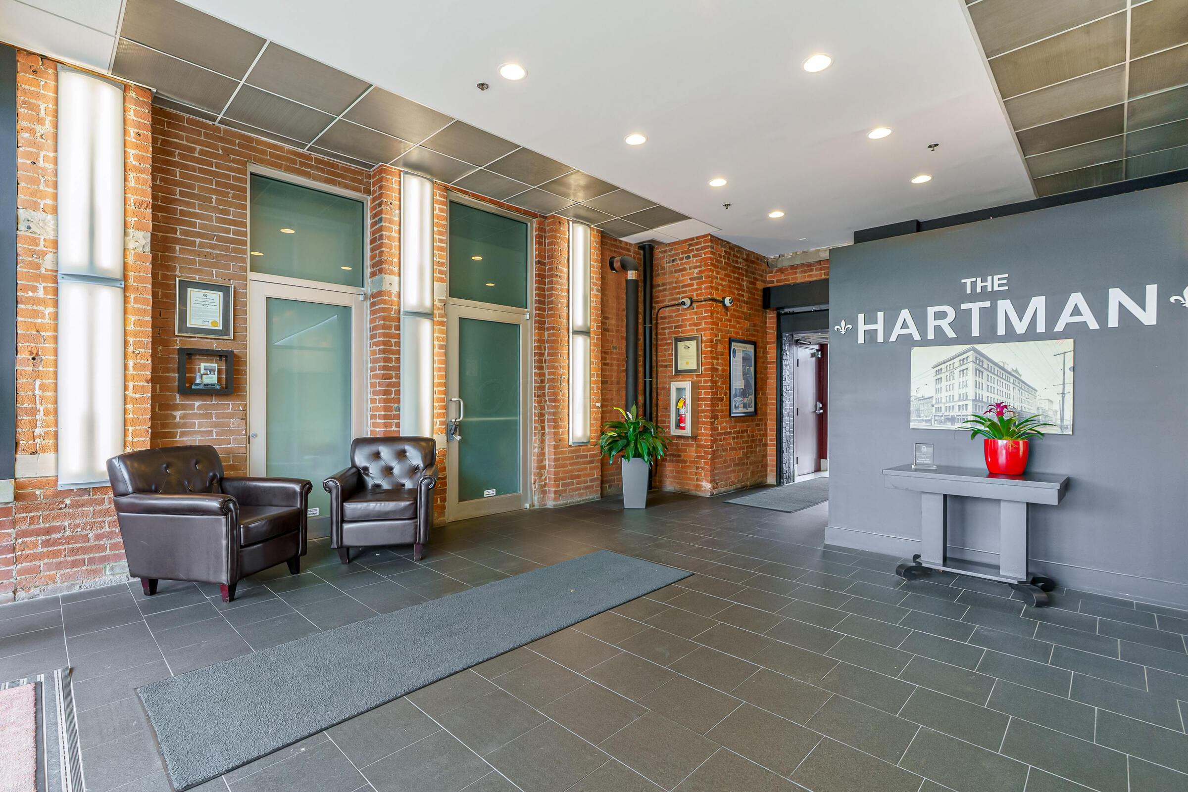 150 E Main Street, 405