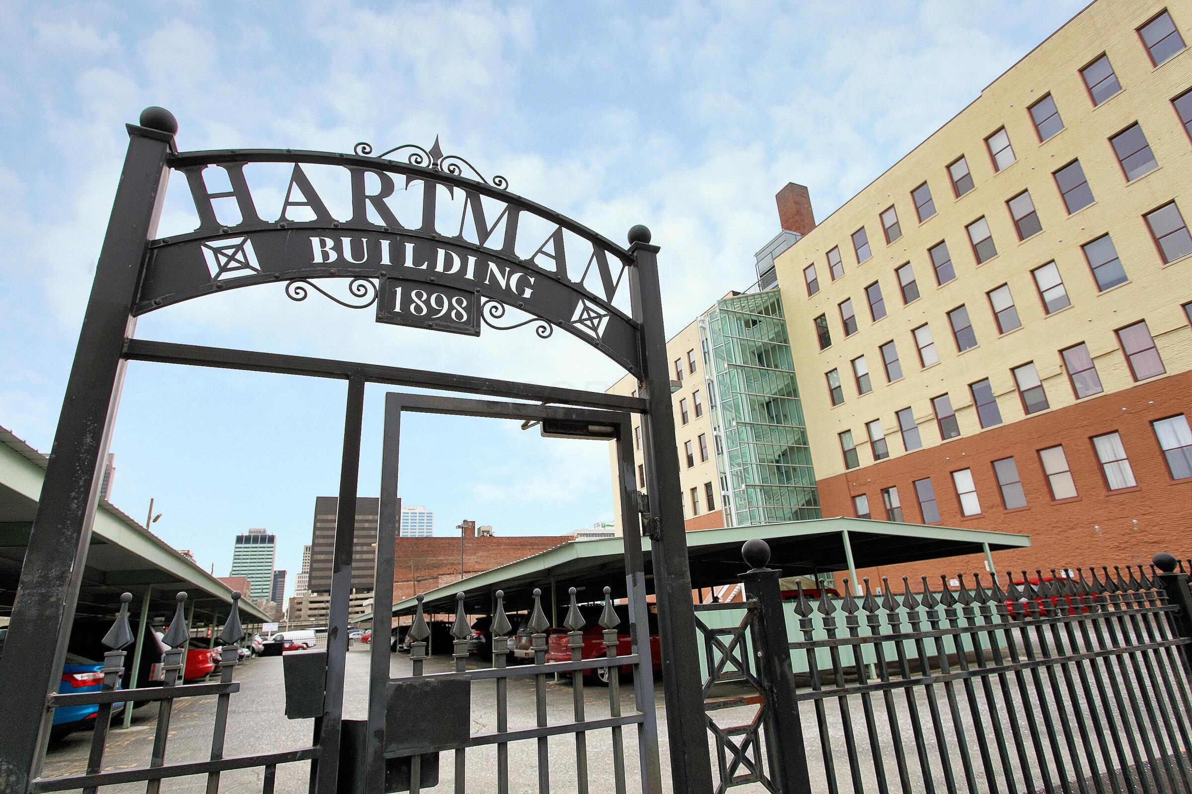 150 E Main Street, 405