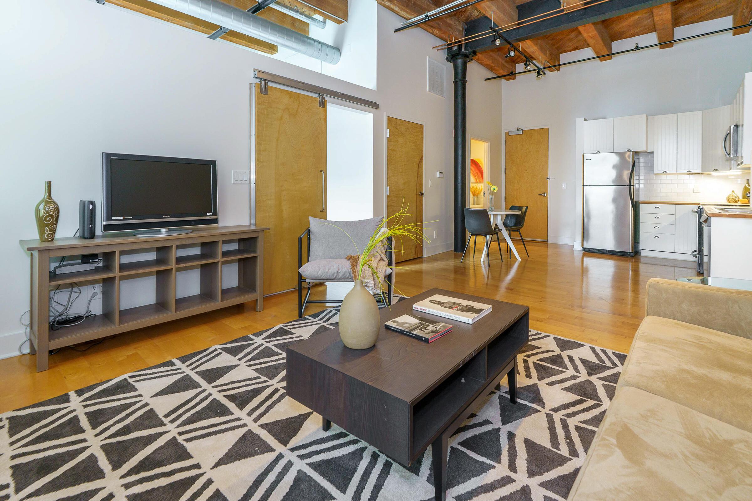 150 E Main Street, 405