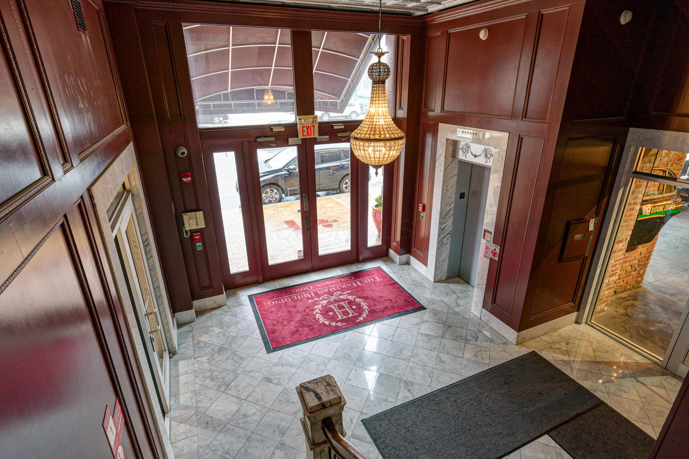 150 E Main Street, 405