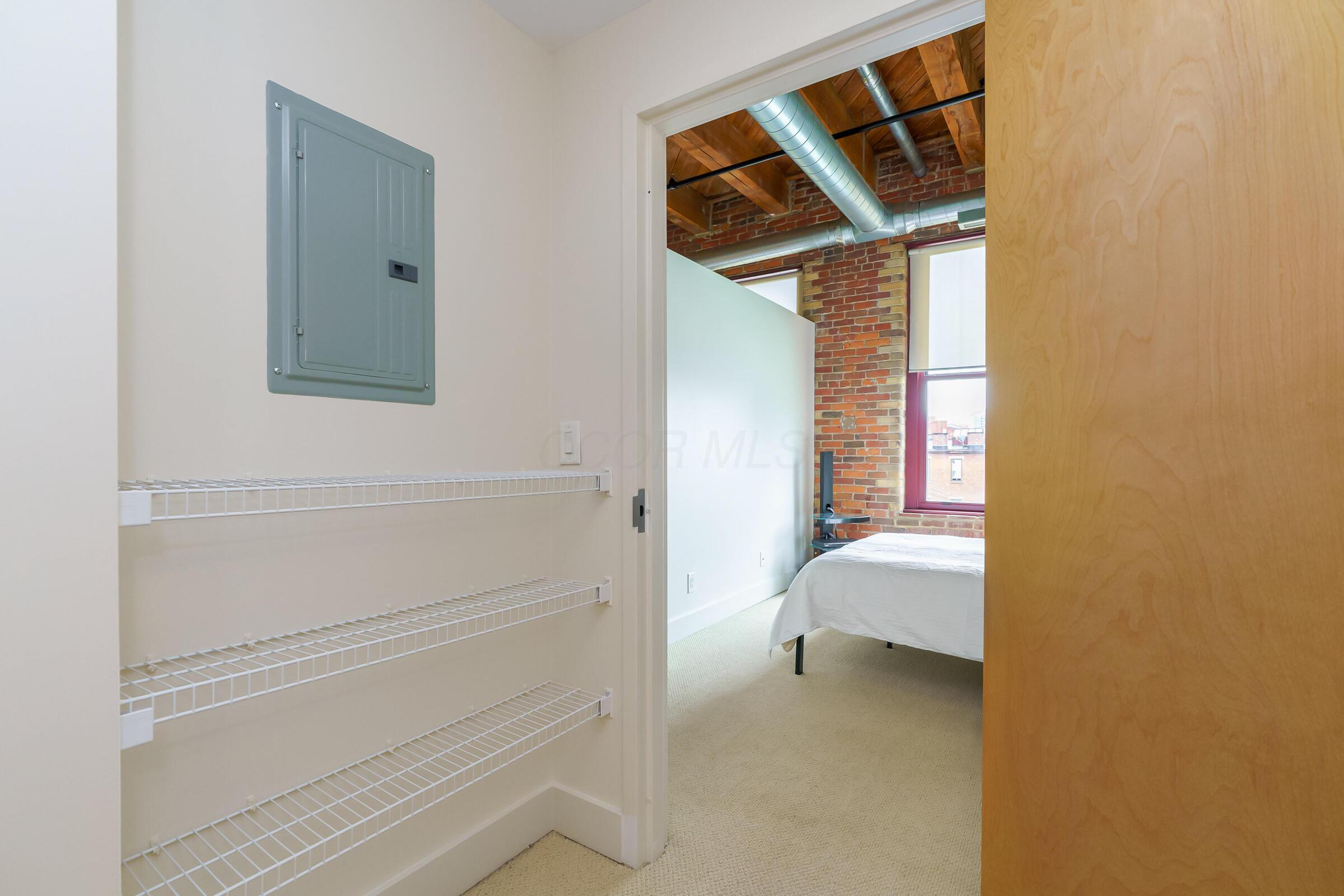 150 E Main Street, 405