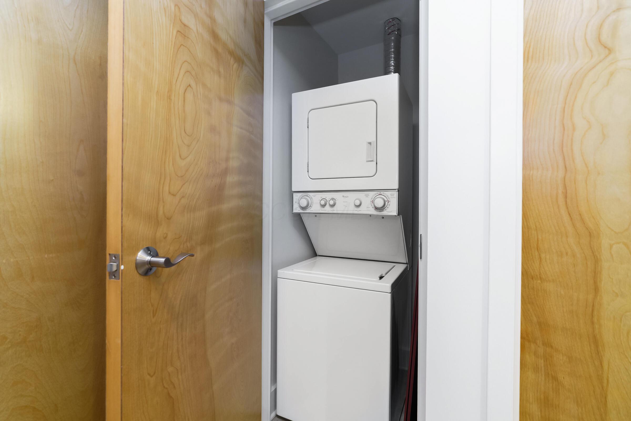 150 E Main Street, 405