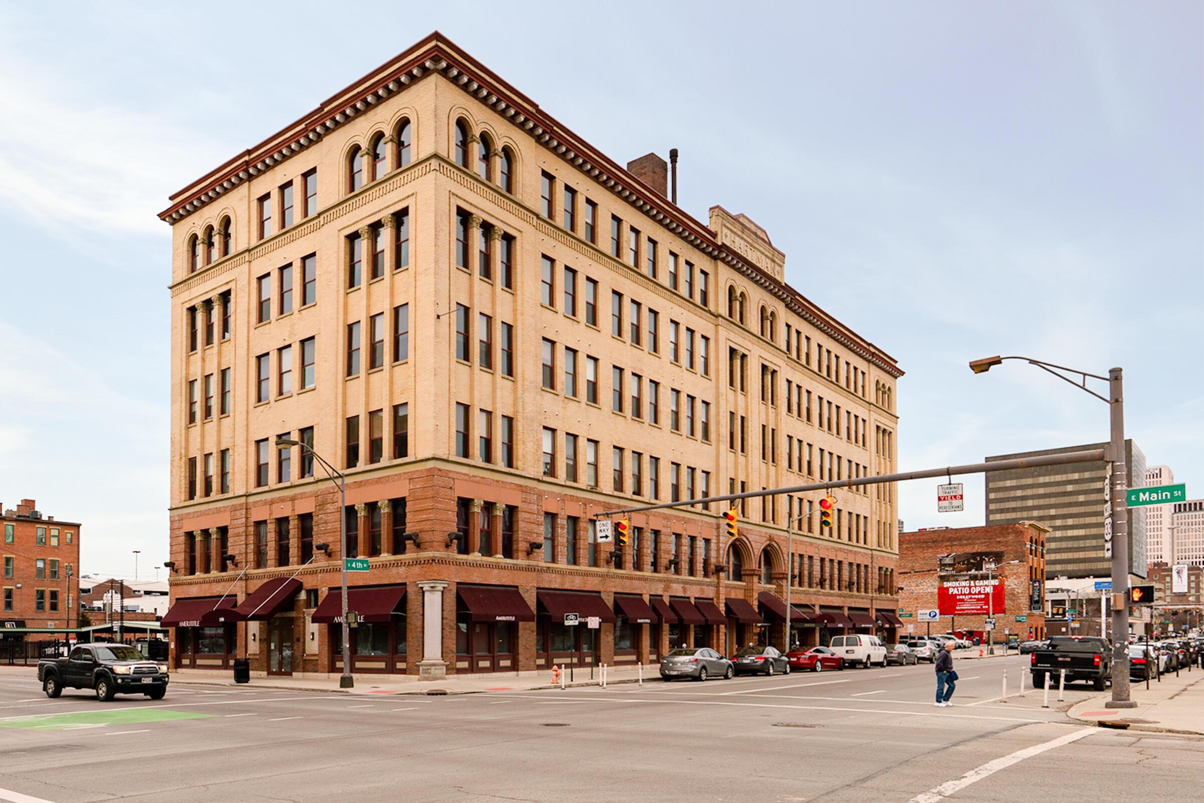 150 E Main Street, 405