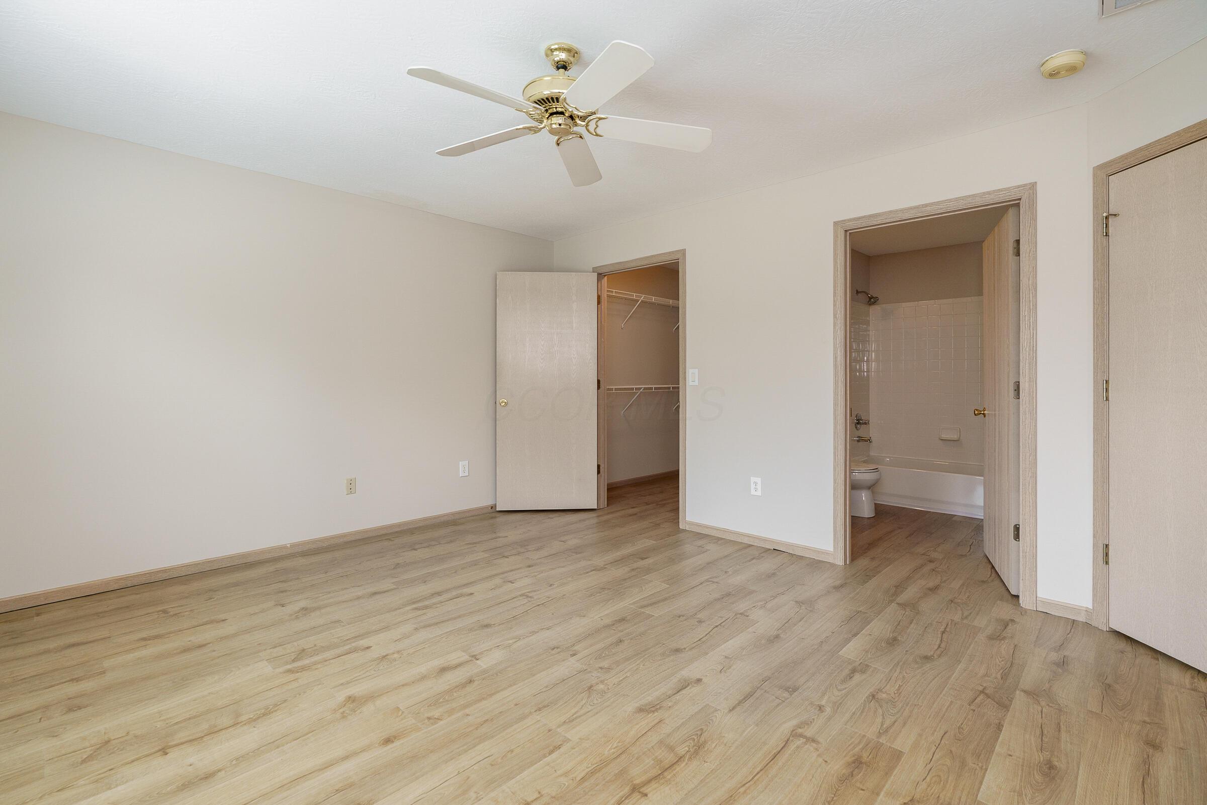 9427 Clermont Circle