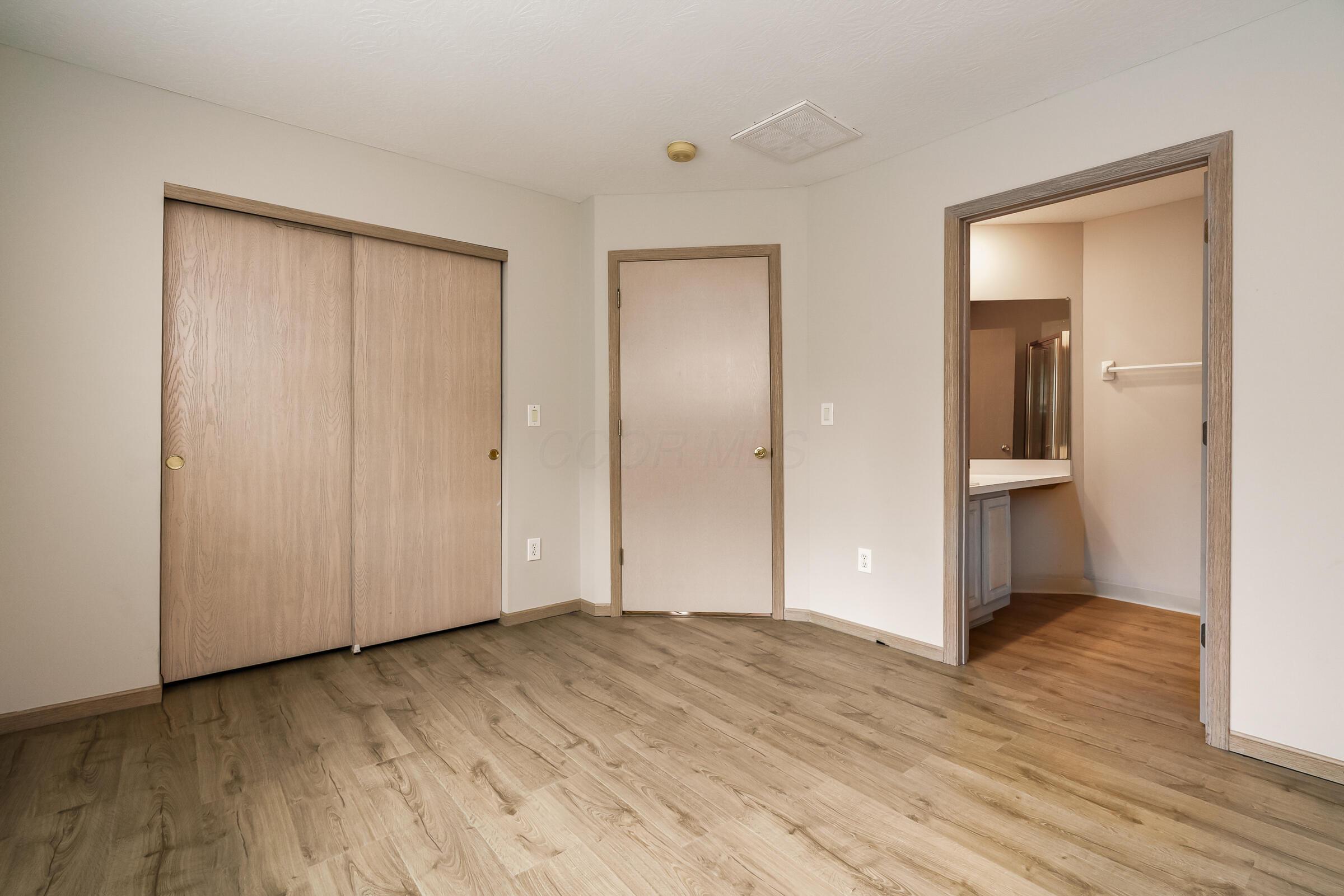 9427 Clermont Circle