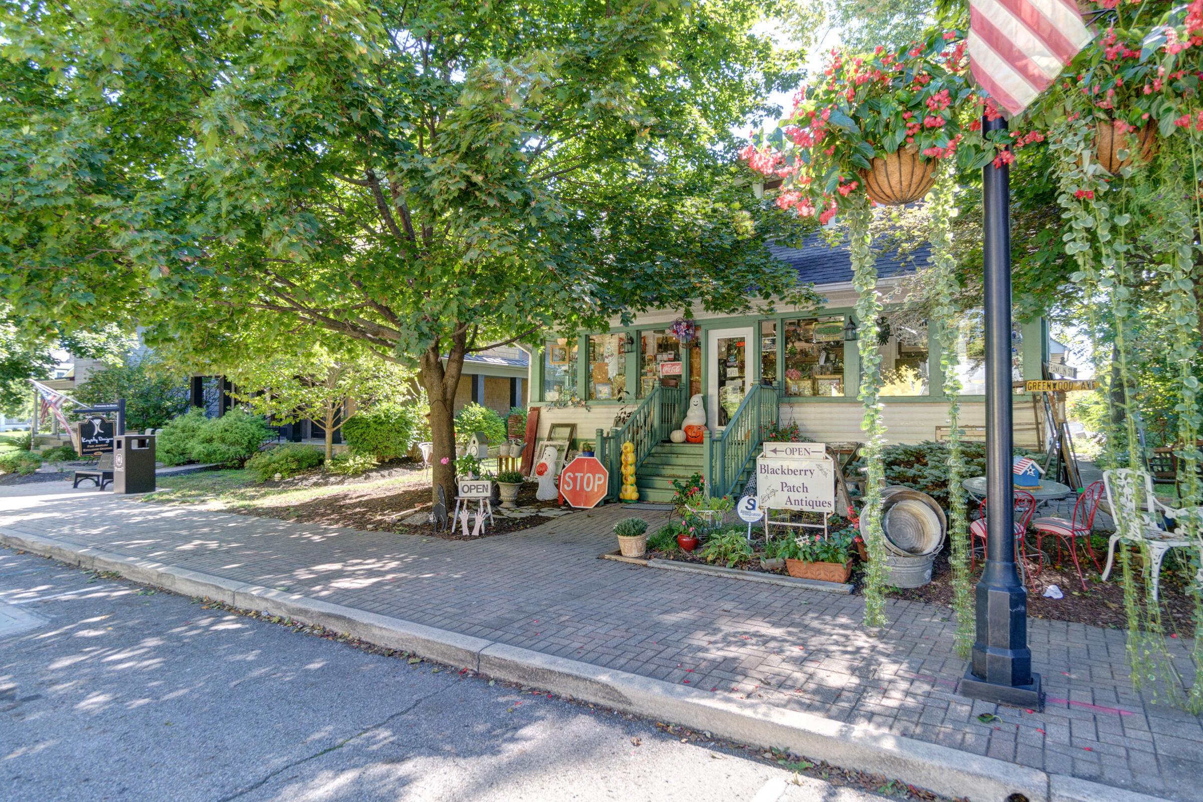 9427 Clermont Circle