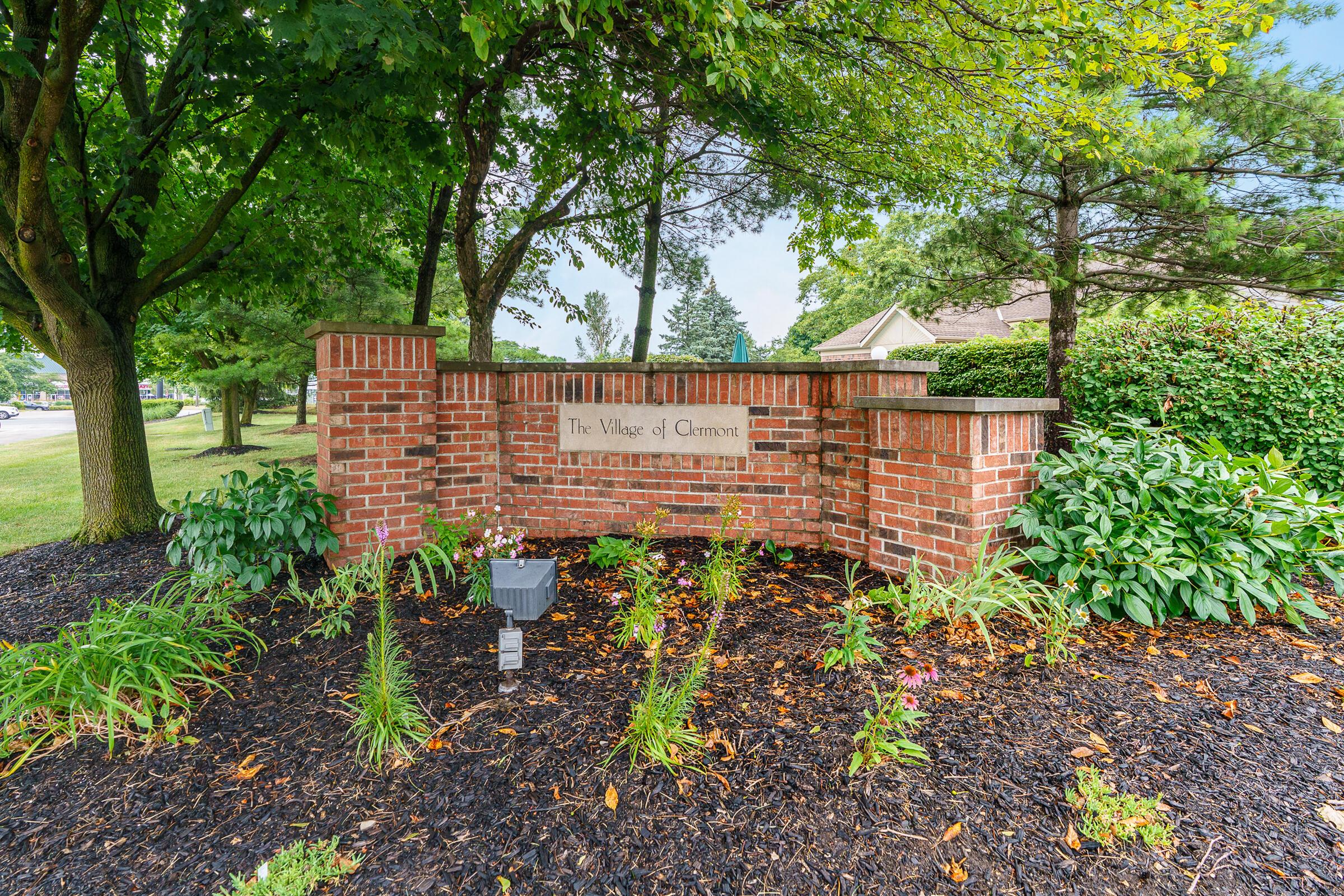 9427 Clermont Circle