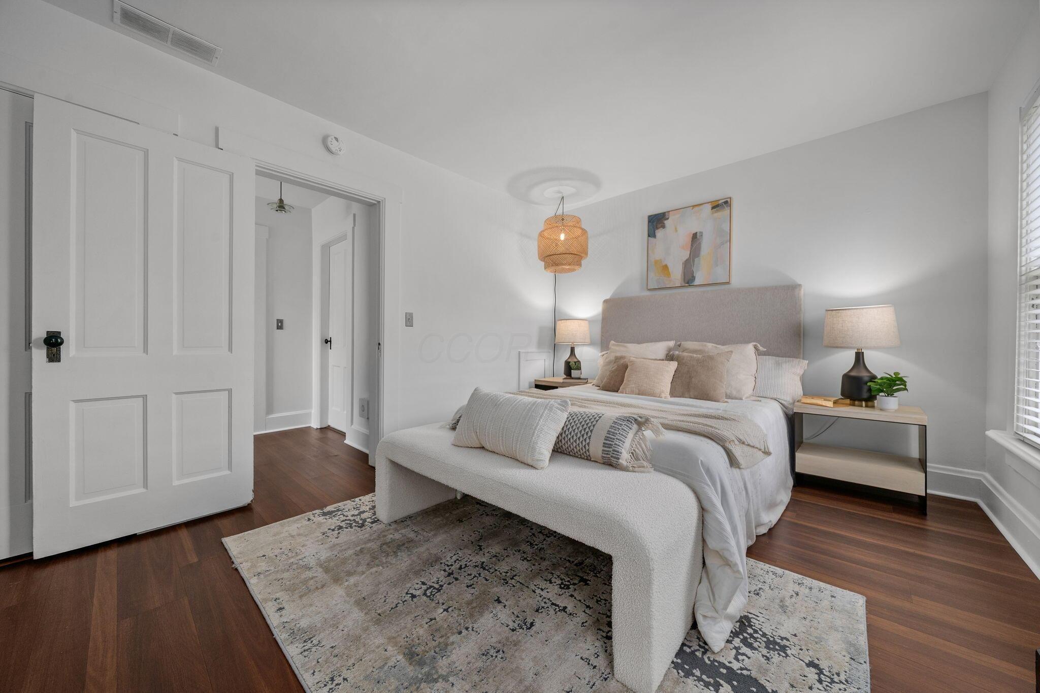 834 S Lazelle Street