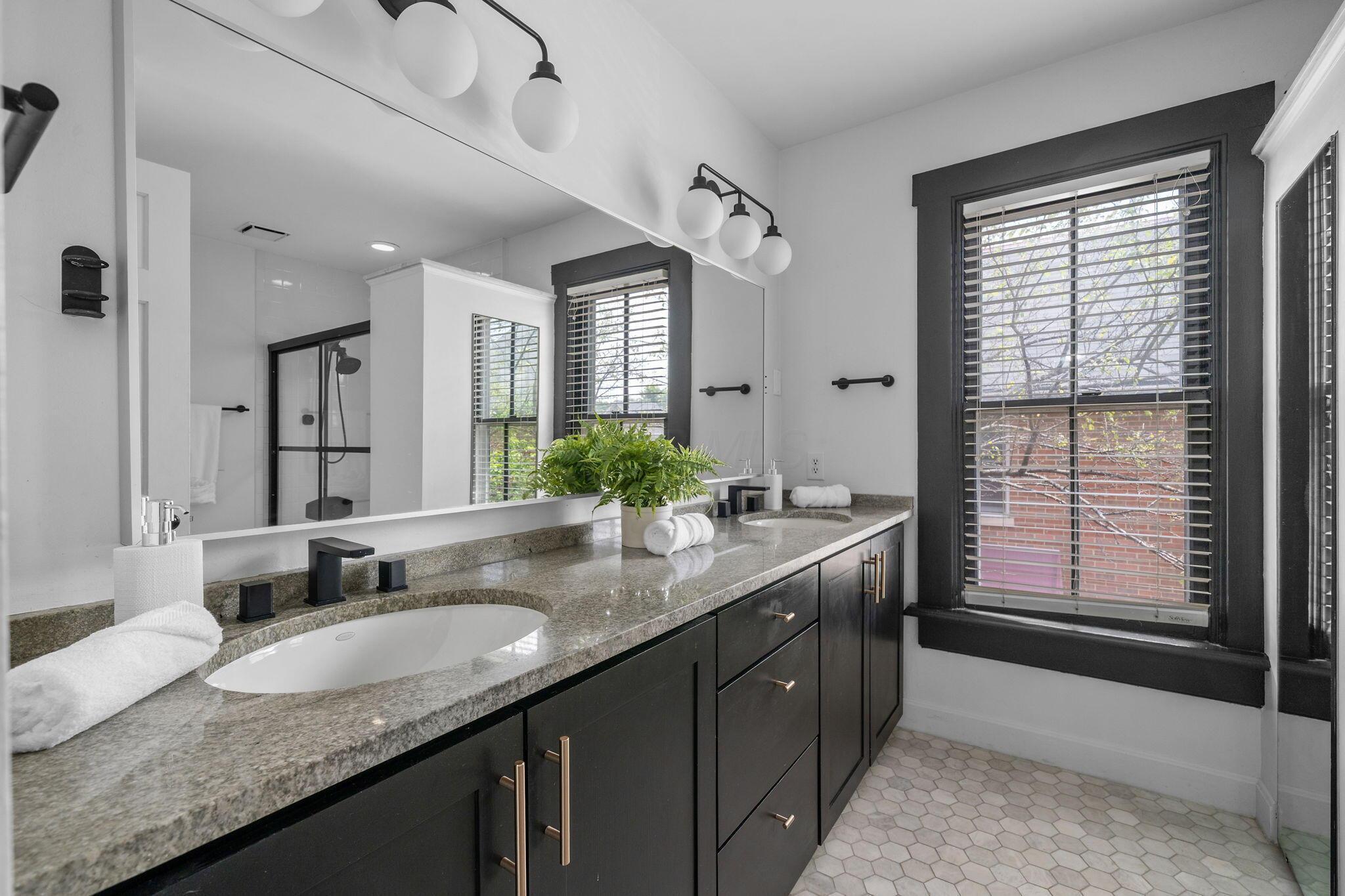 834 S Lazelle Street