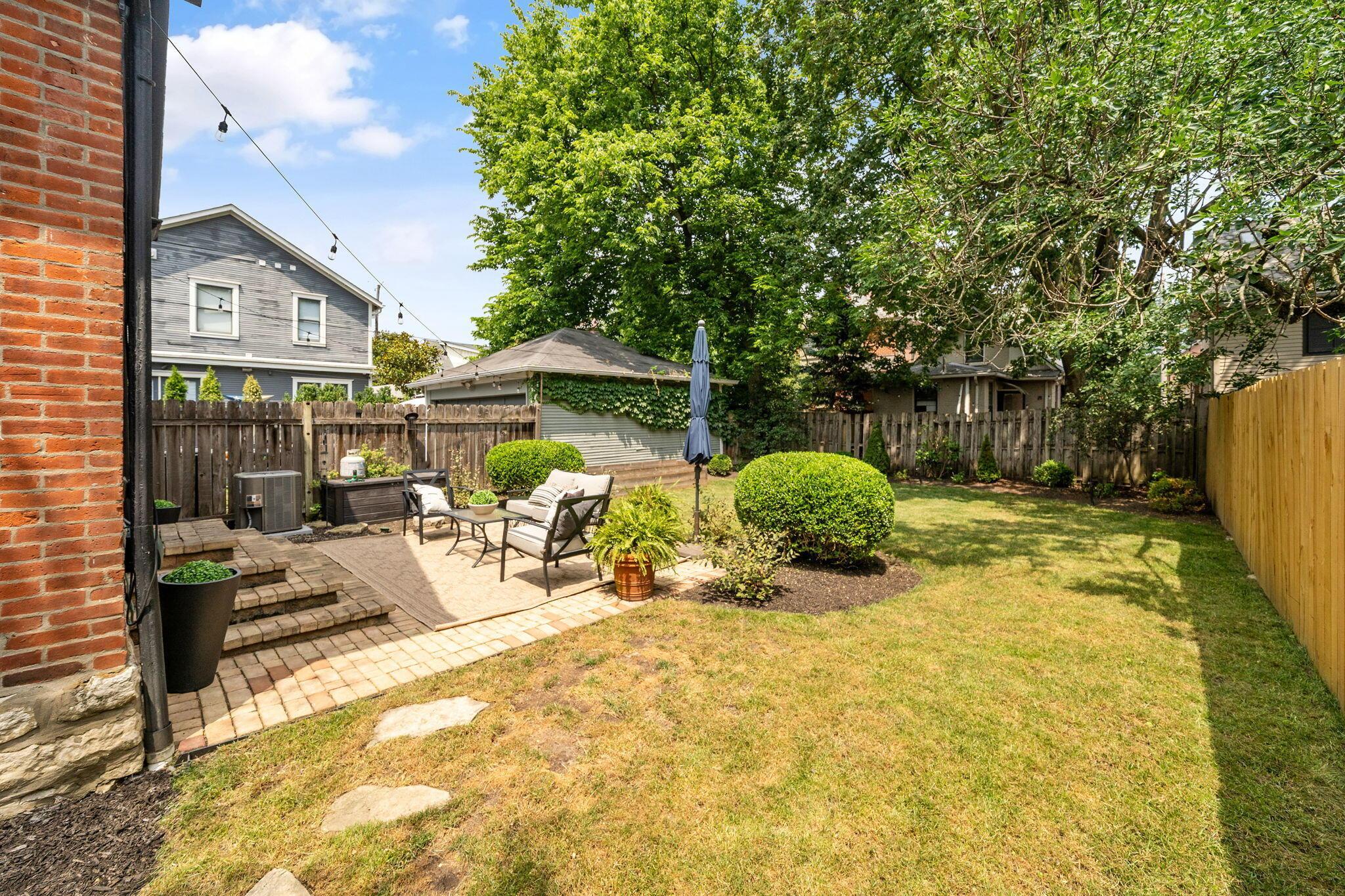 834 S Lazelle Street