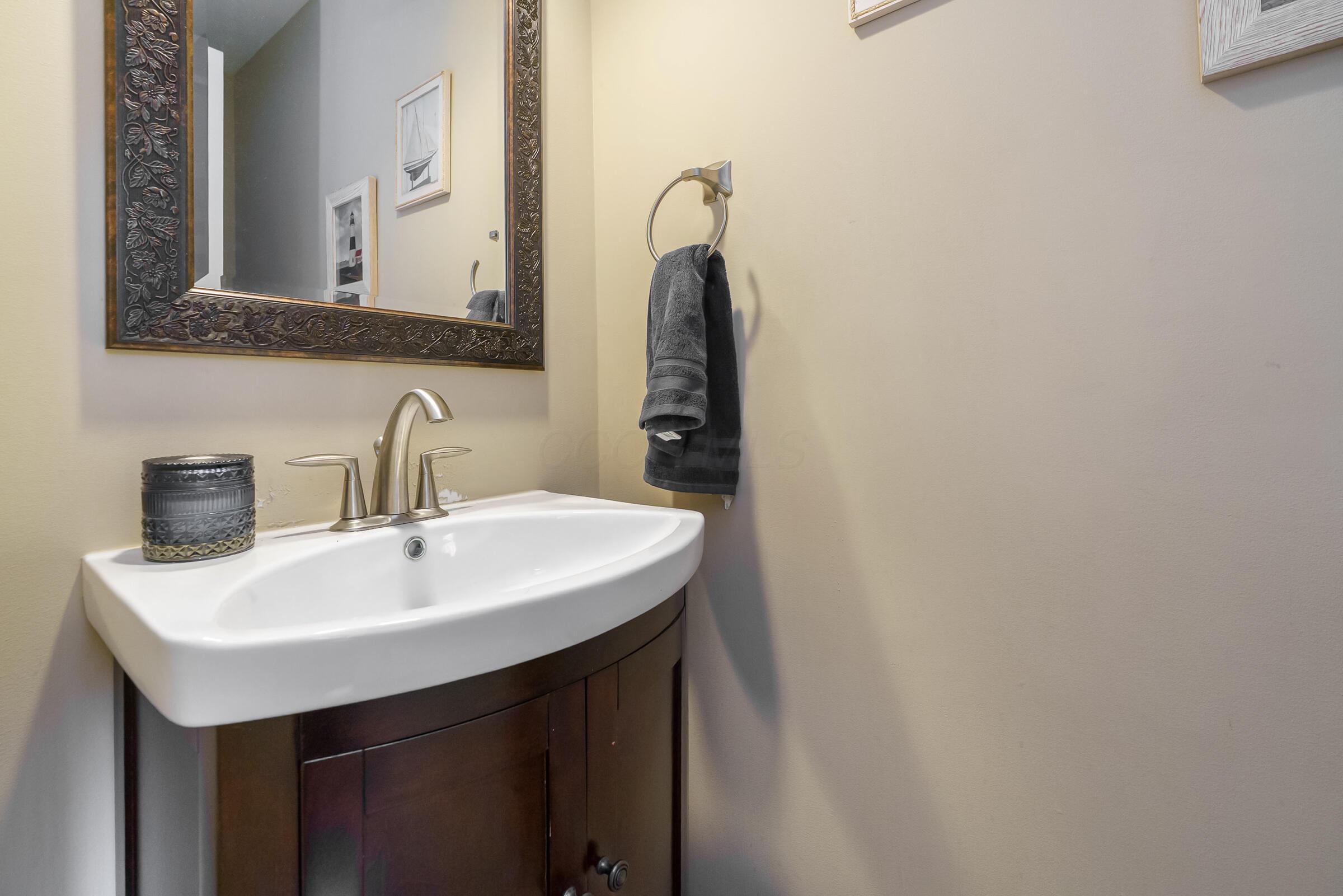 6533 Lake Of The Woods Point