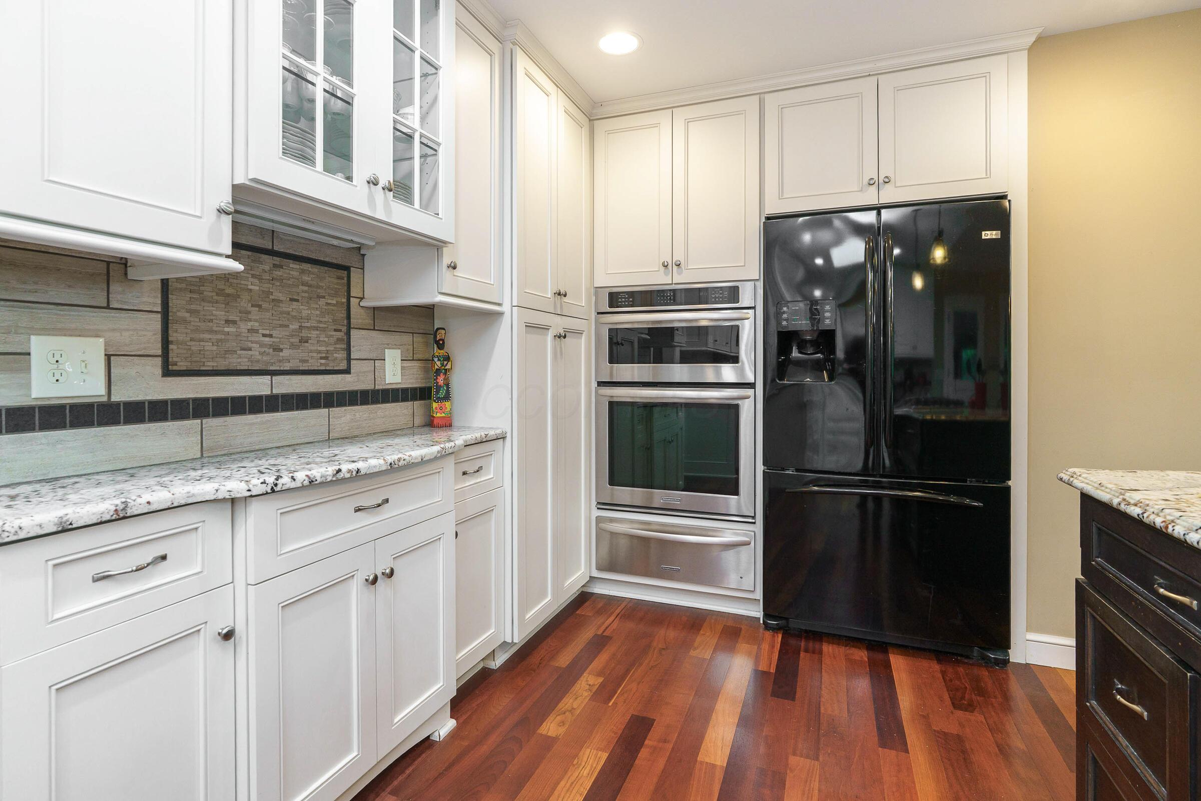 6533 Lake Of The Woods Point