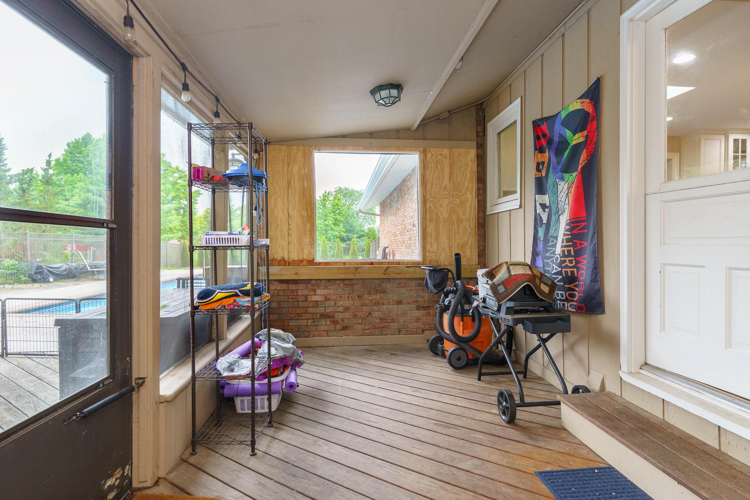 6533 Lake Of The Woods Point