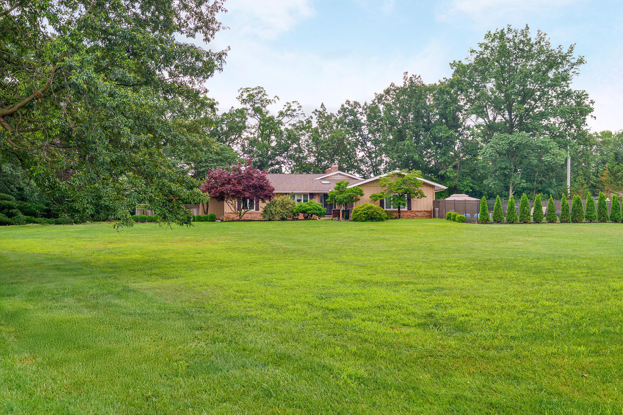 6533 Lake Of The Woods Point