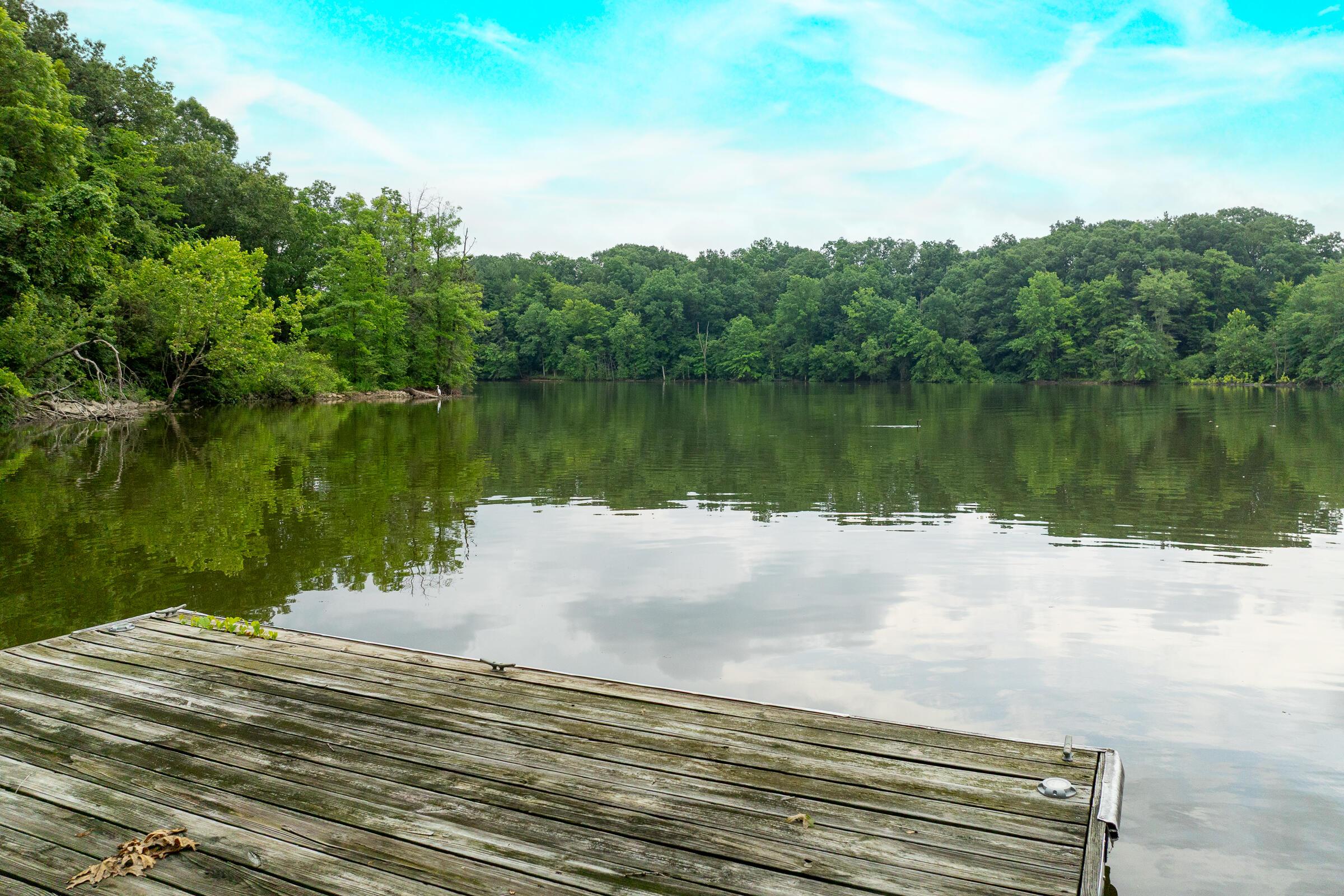 6533 Lake Of The Woods Point