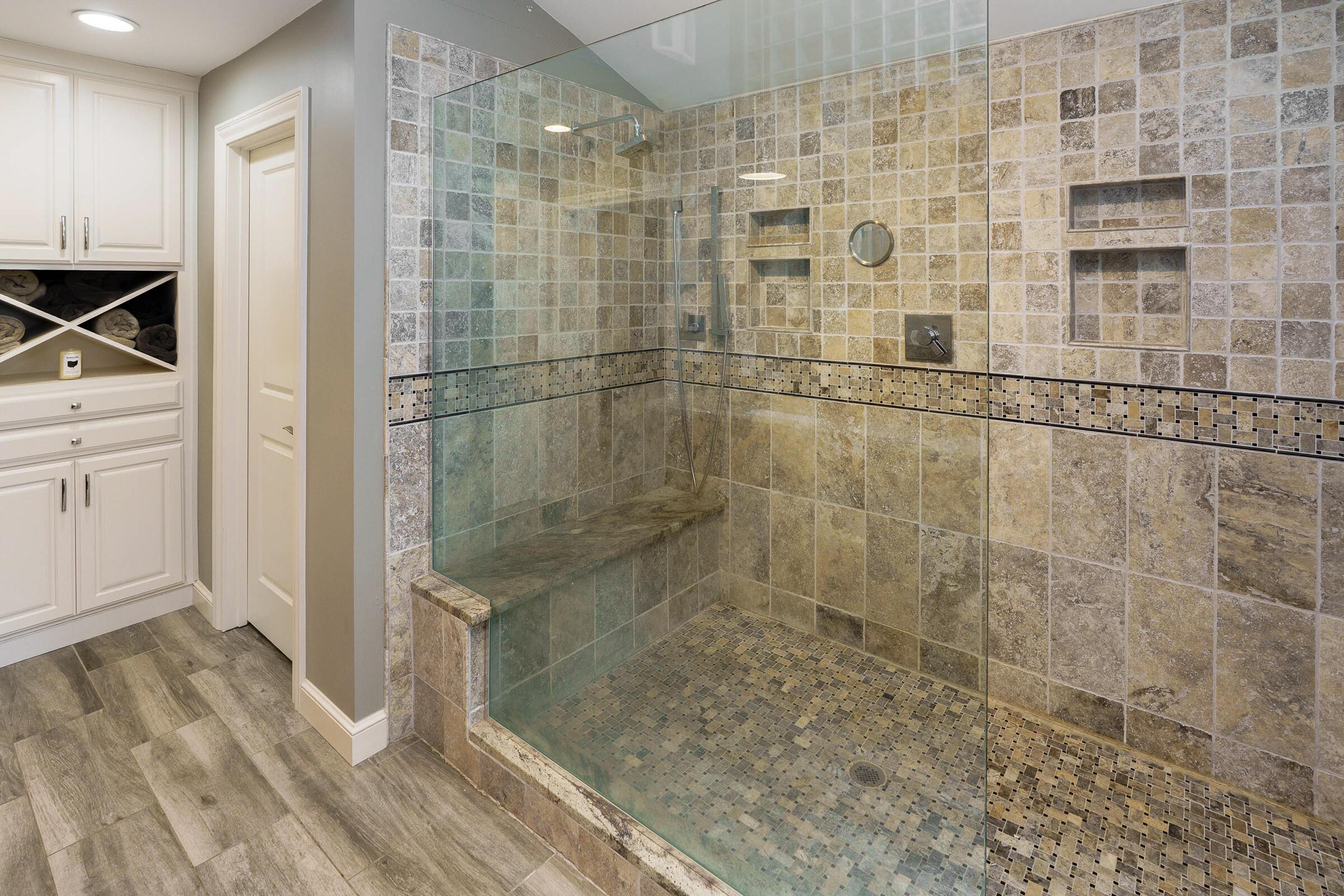 6533 Lake Of The Woods Point