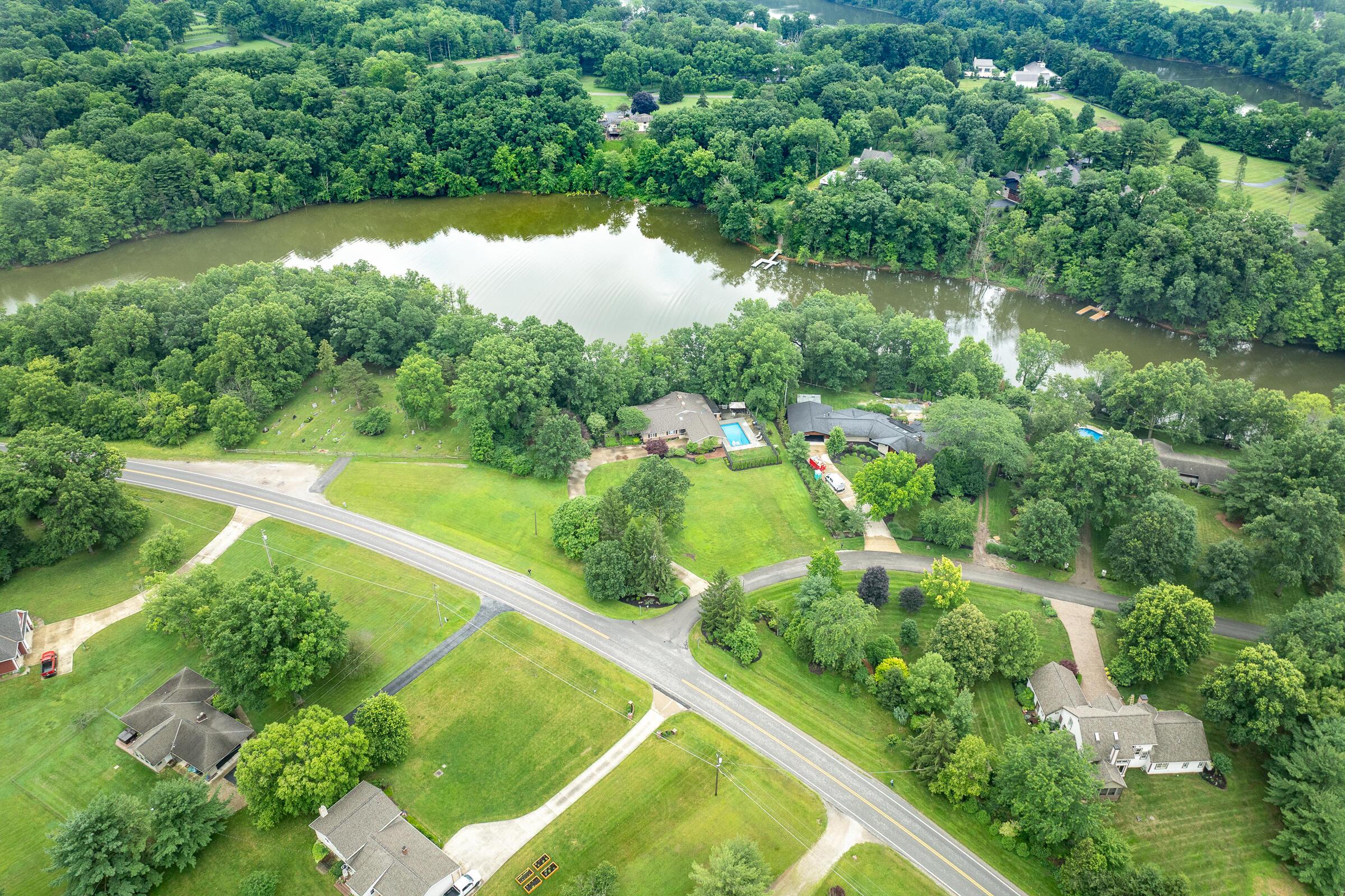 6533 Lake Of The Woods Point