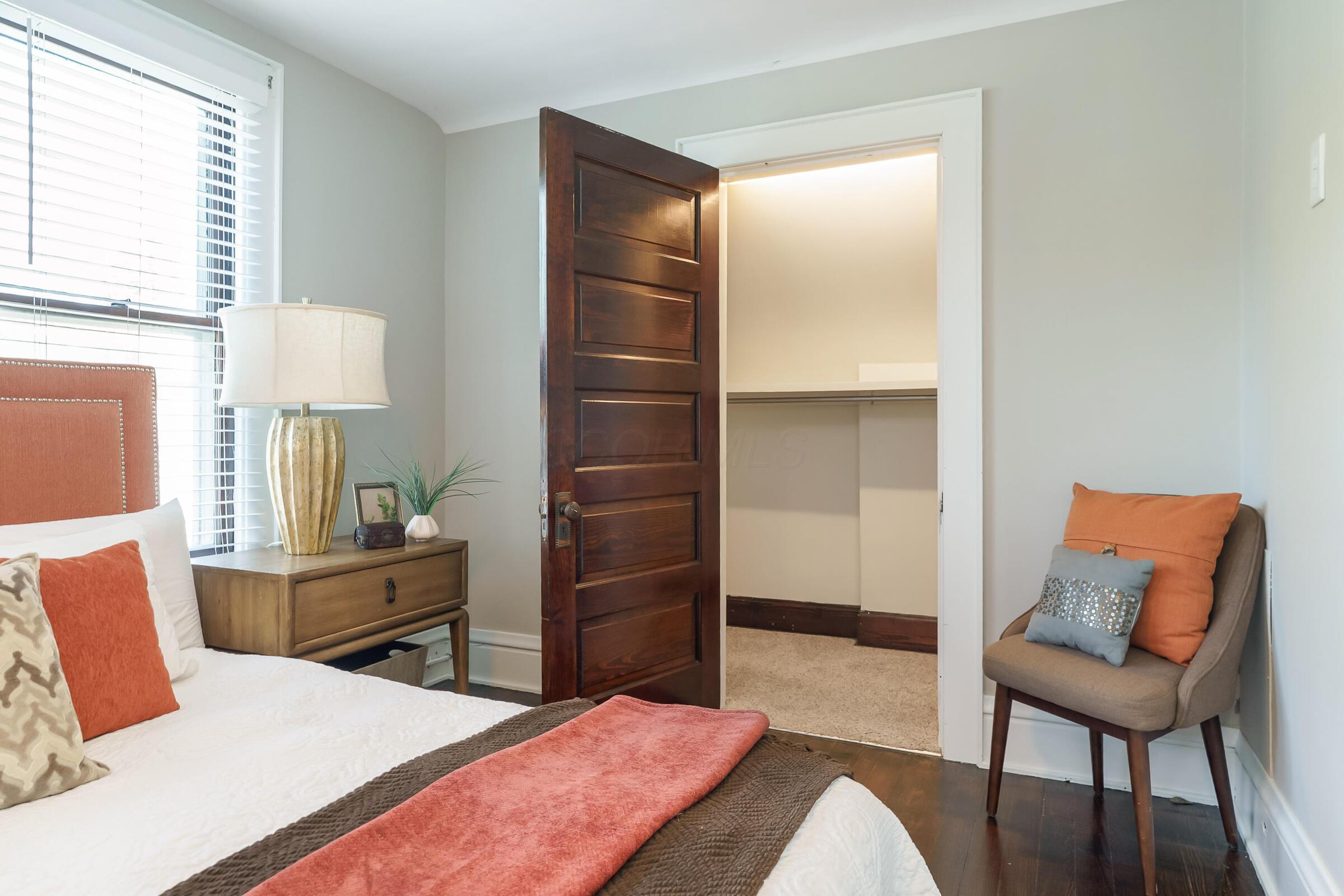 866 S Lazelle Street