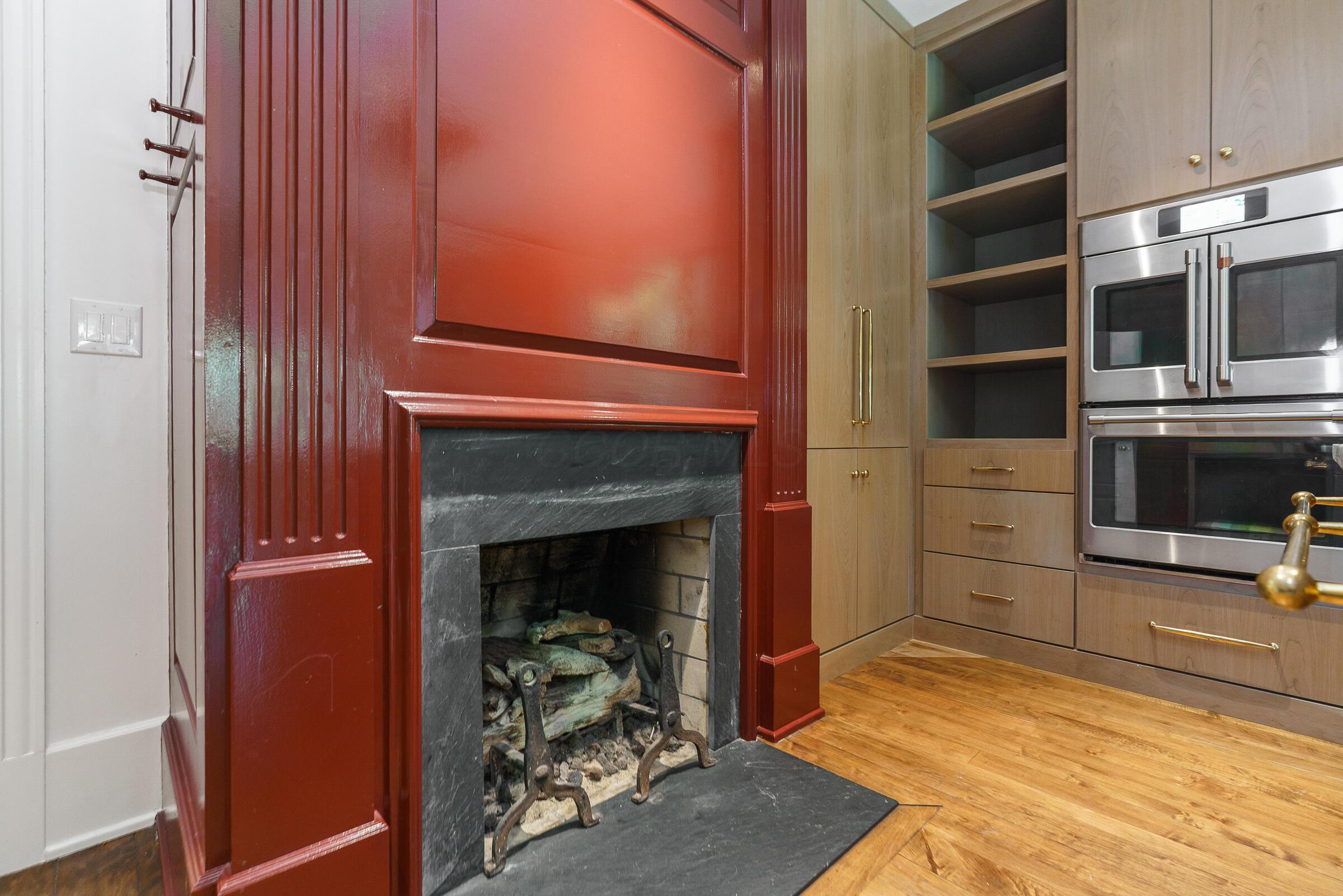 2865 Leitnaker Road NE